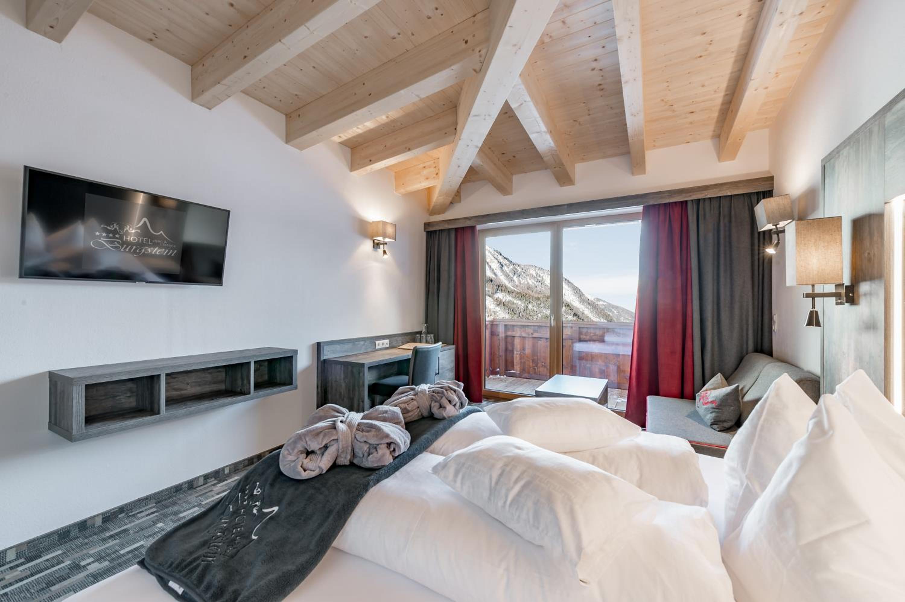 Suite with Balcony - Photo 1