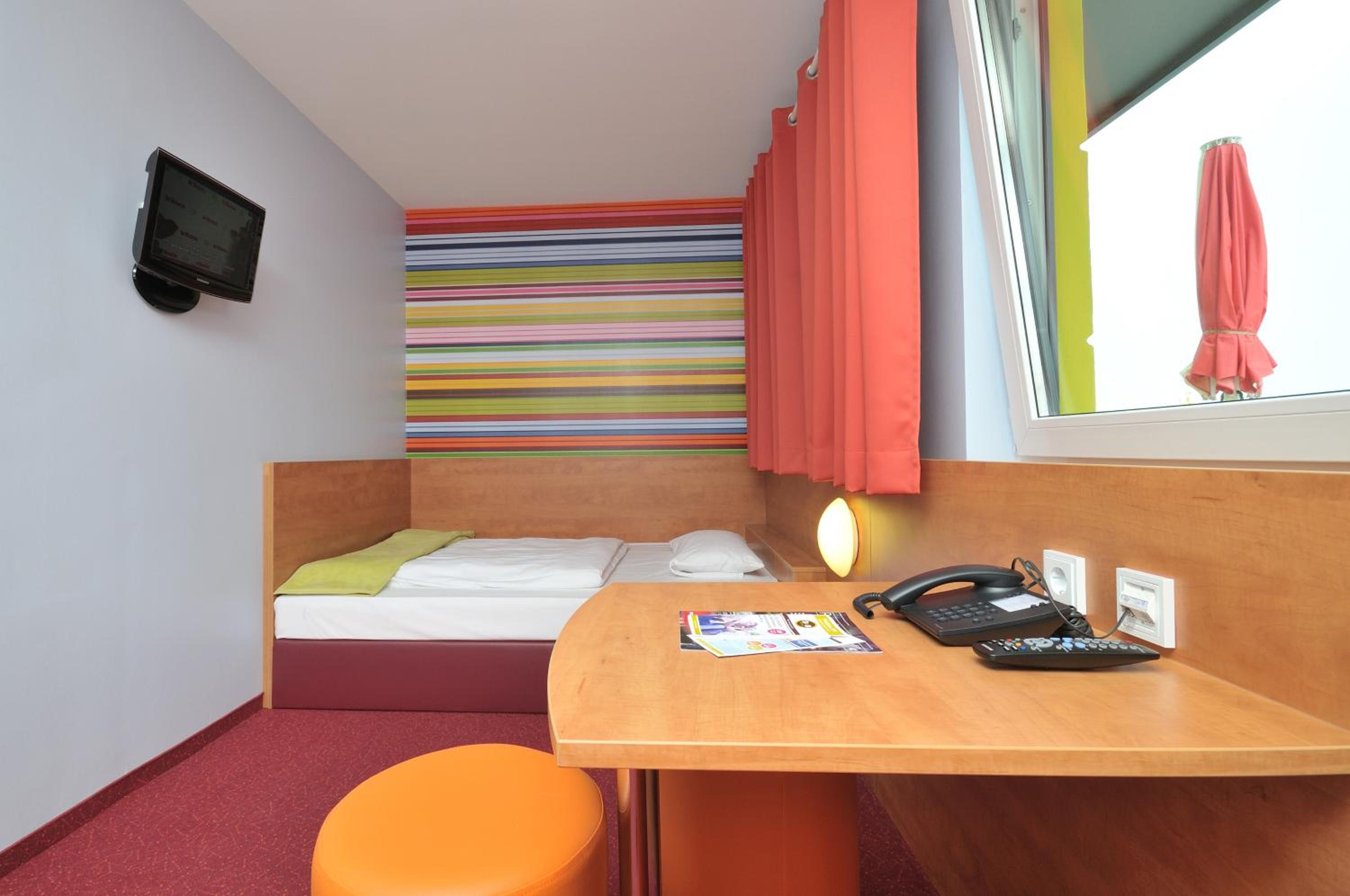 Single Room photo 1