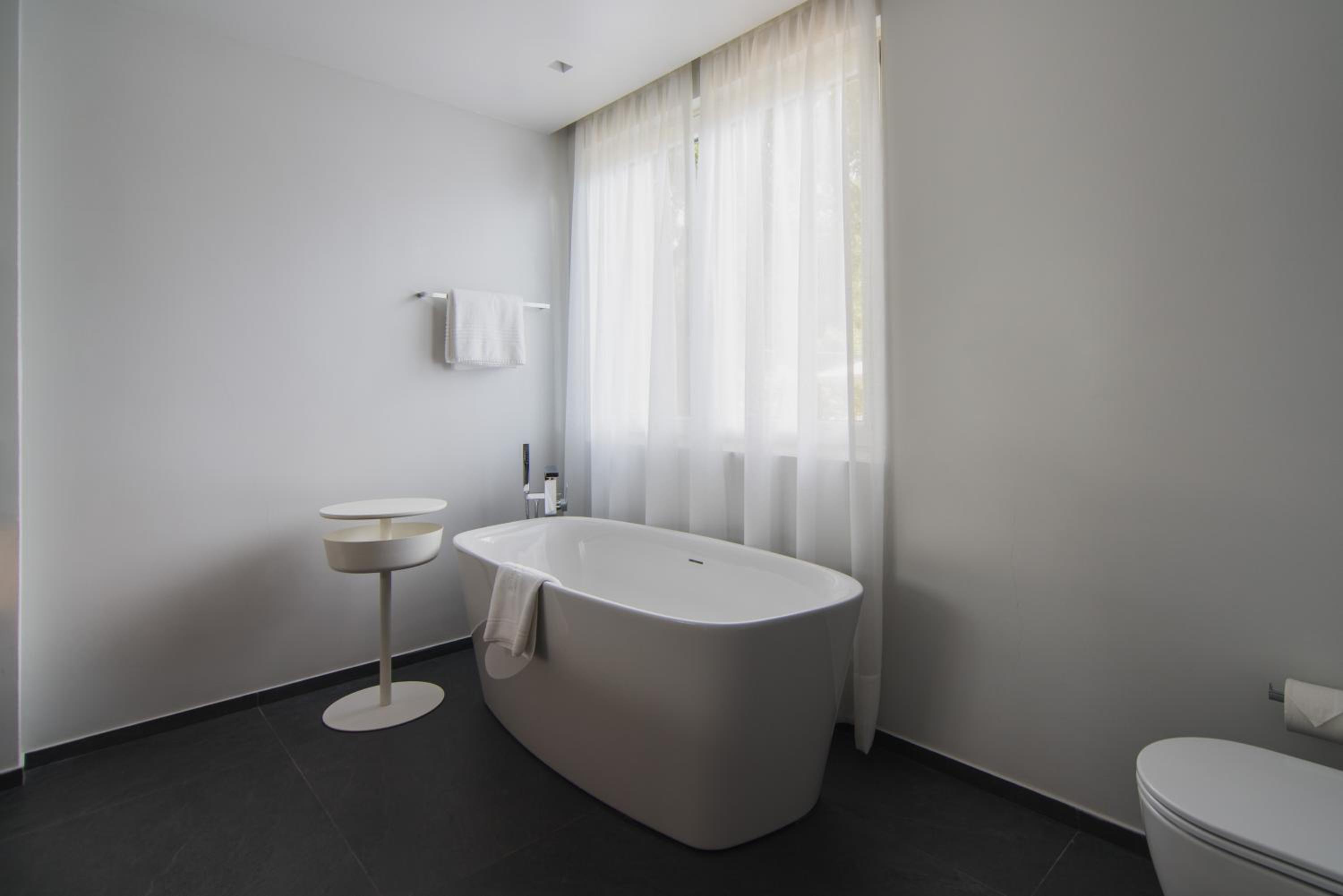 Suite - Photo 6