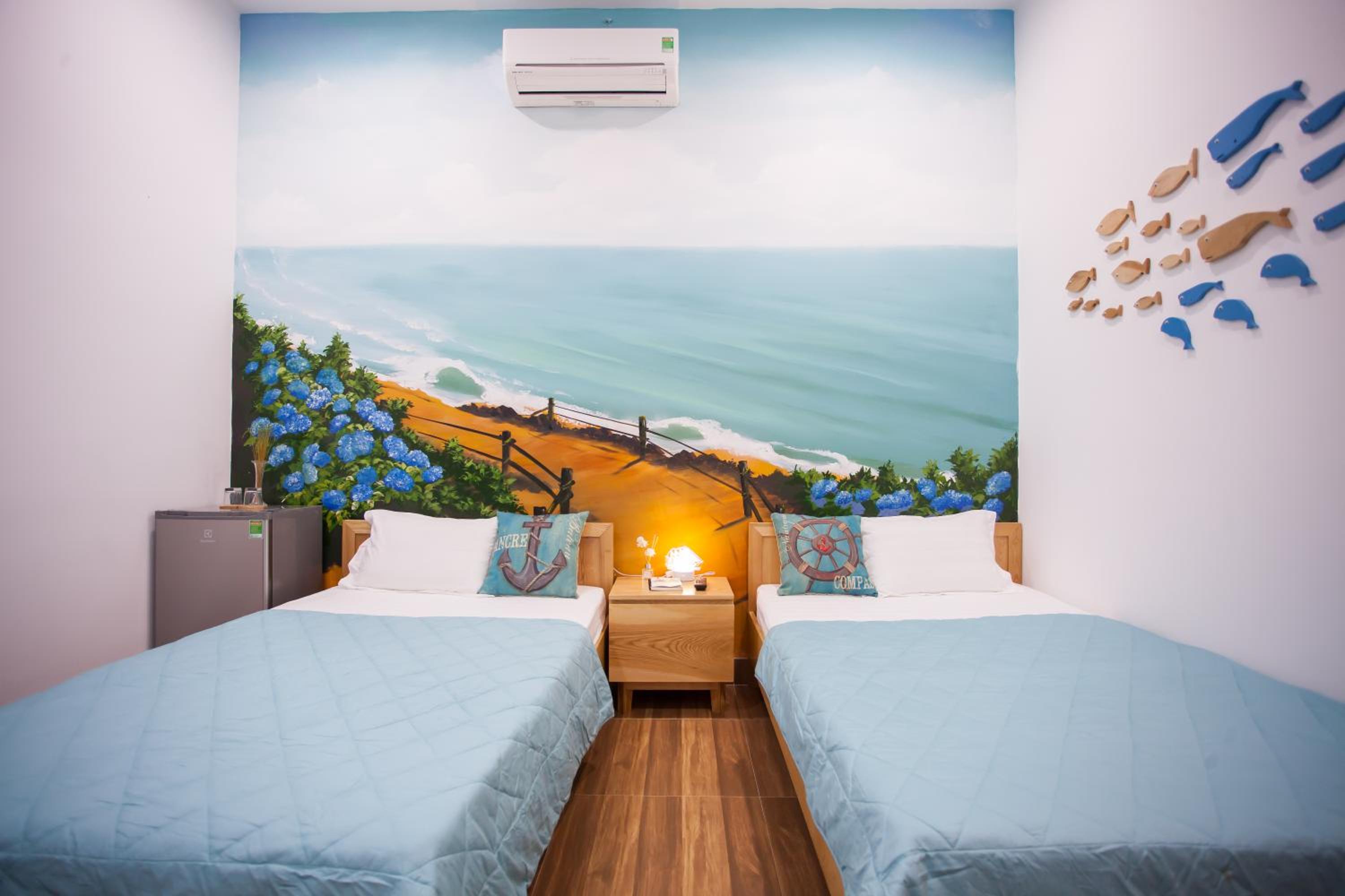 Deluxe Room (2 Adults + 1 Child) photo 2