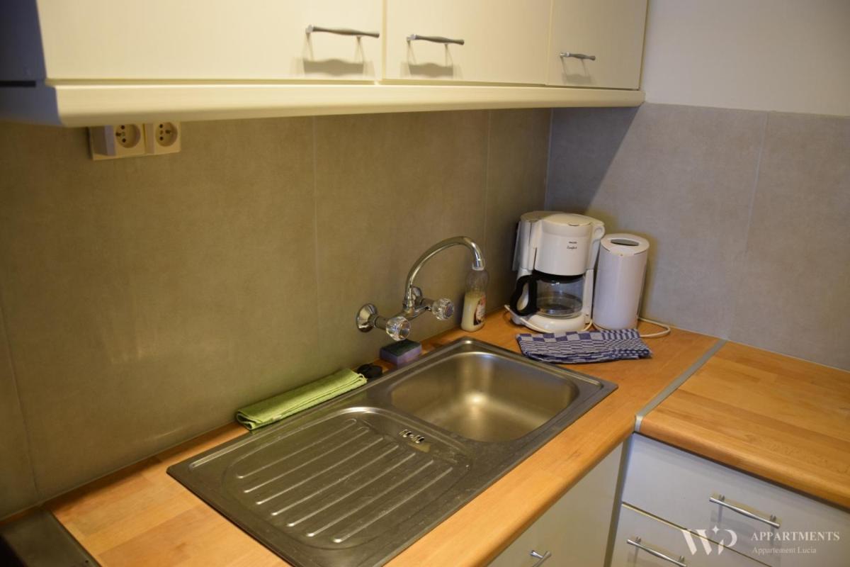 One-Bedroom Apartment - Photo 8