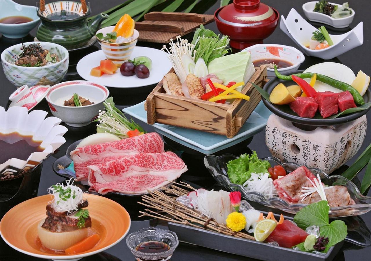Japanese-Style Room with Beef Kaiseki Dinner and Breakfast (Served in Private Room) - Smoking - Photo 3