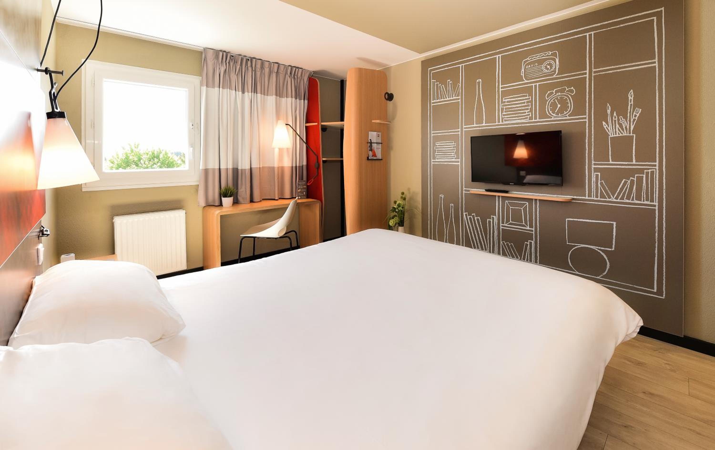 Standard Double Room - Photo 7