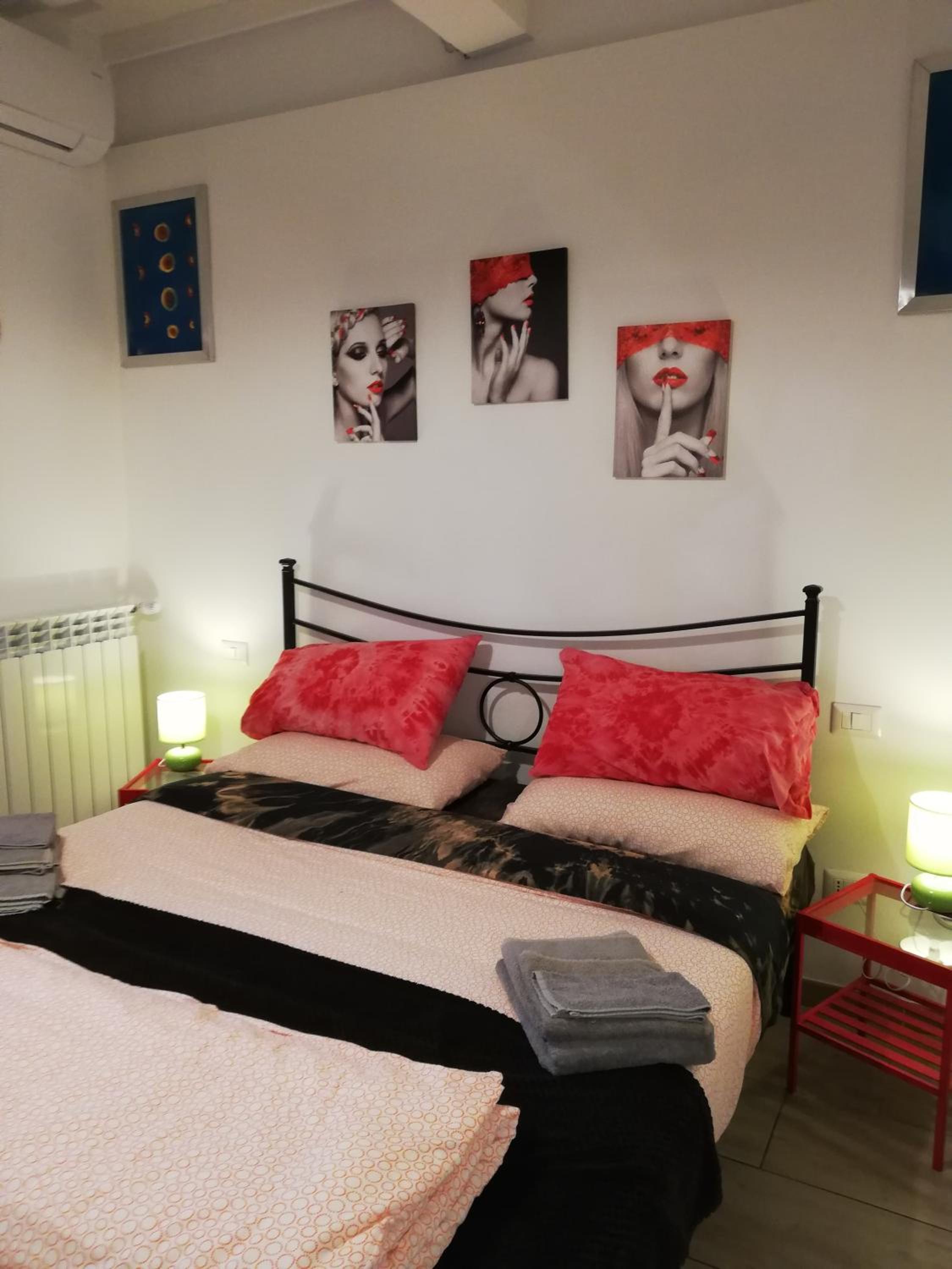 Double Room with Private Bathroom photo 1