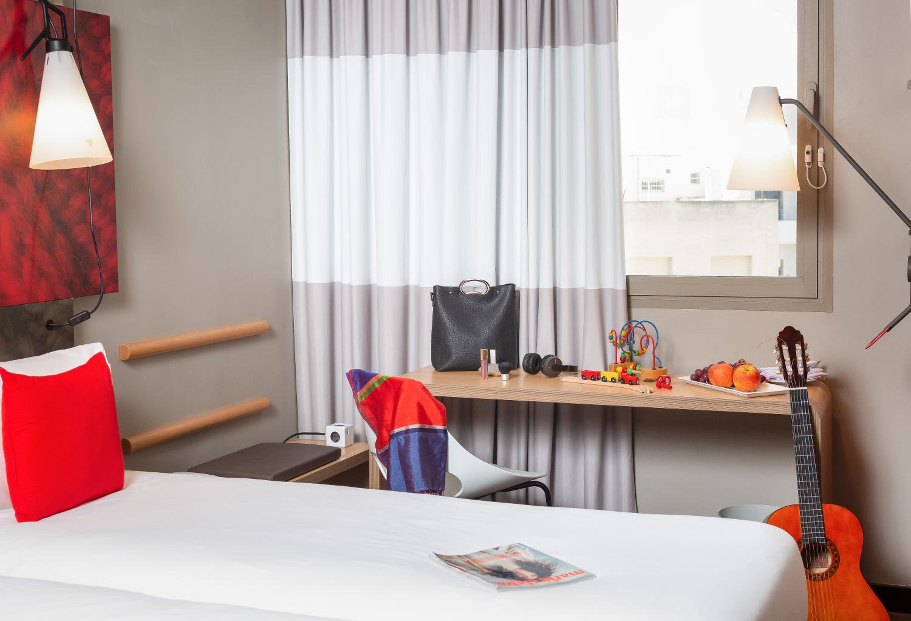 Standard Twin Room - Photo 8
