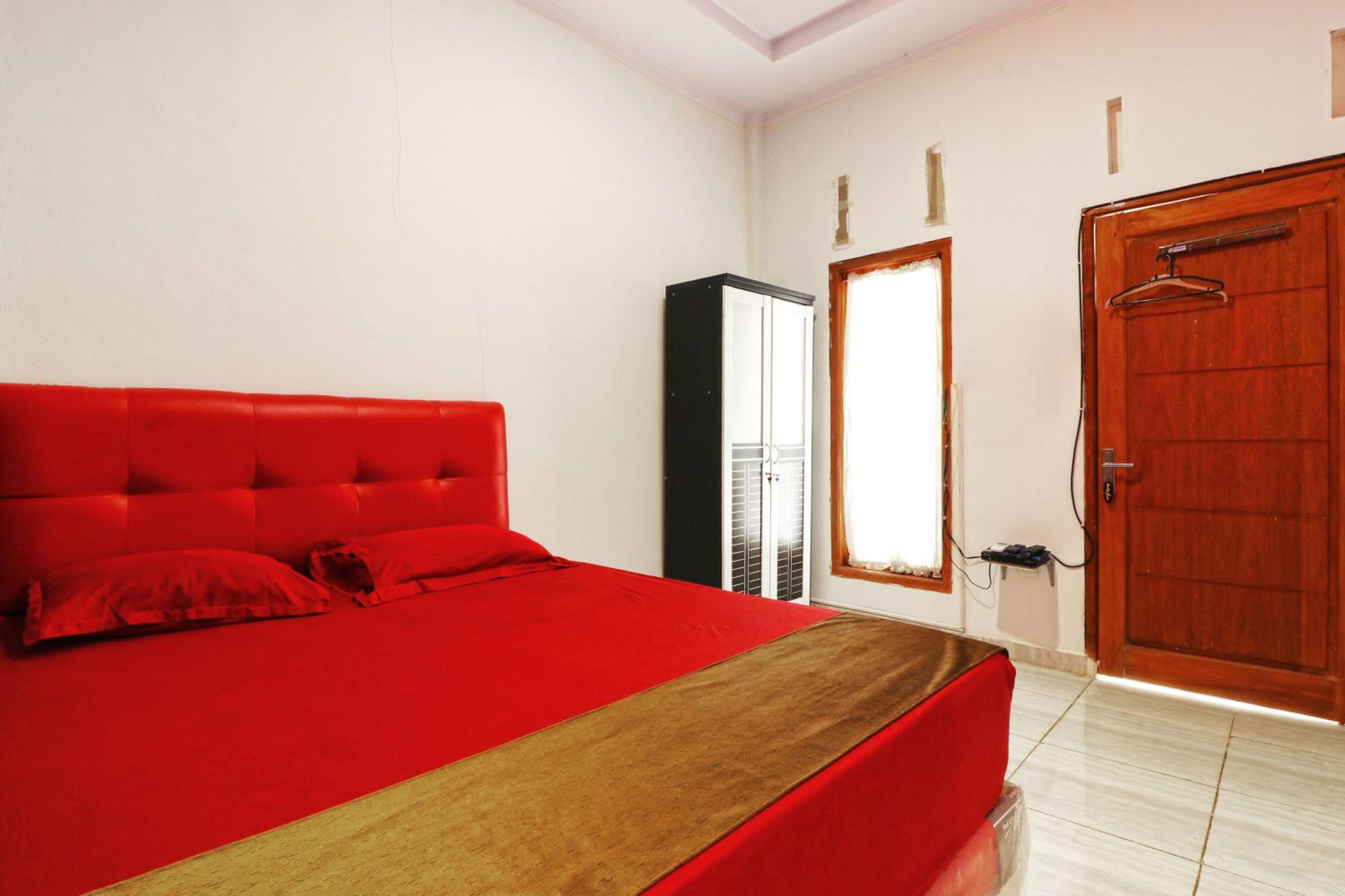 Standard Double Room - Photo 1