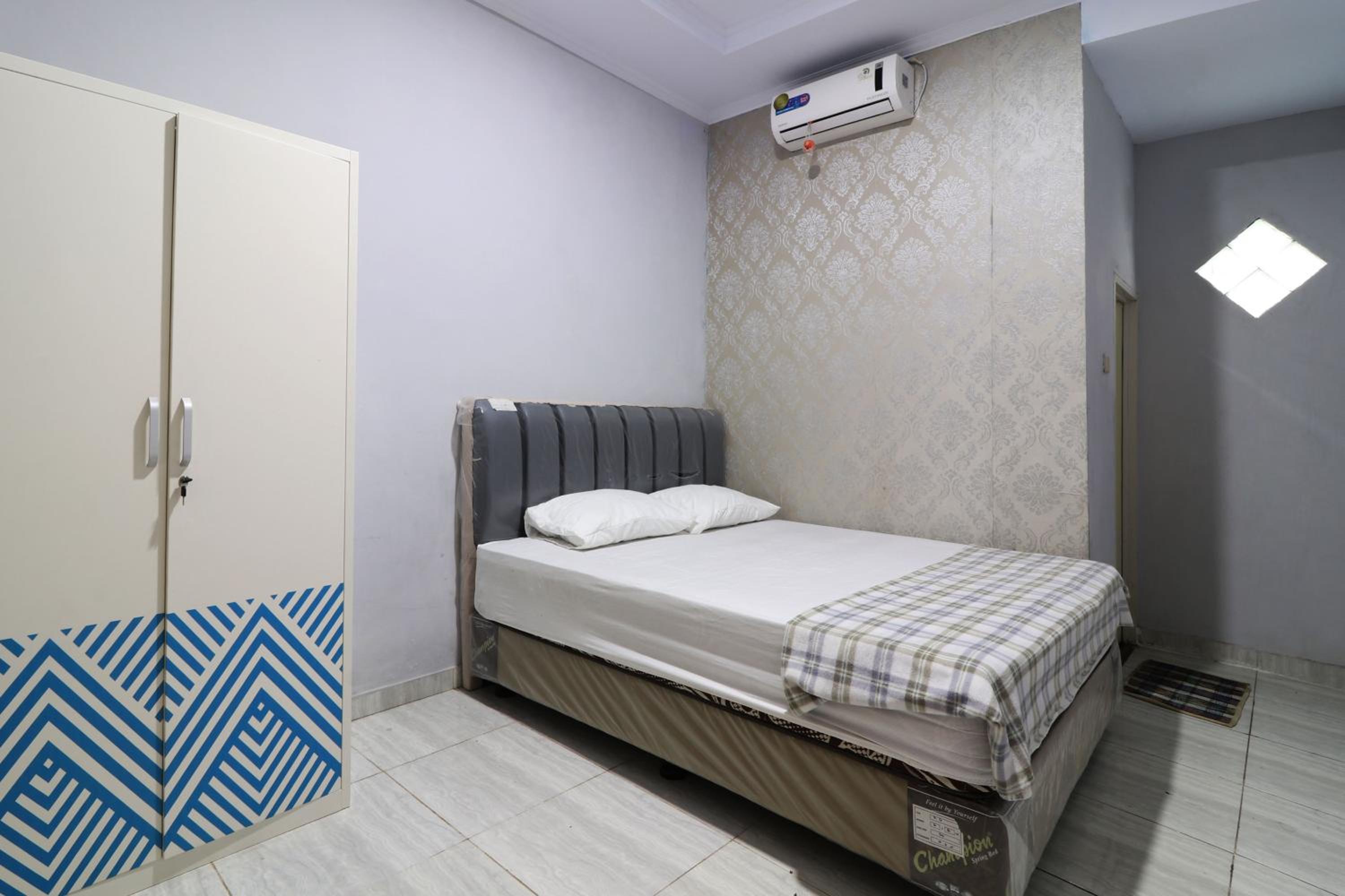 Standard Double Room - Photo 4