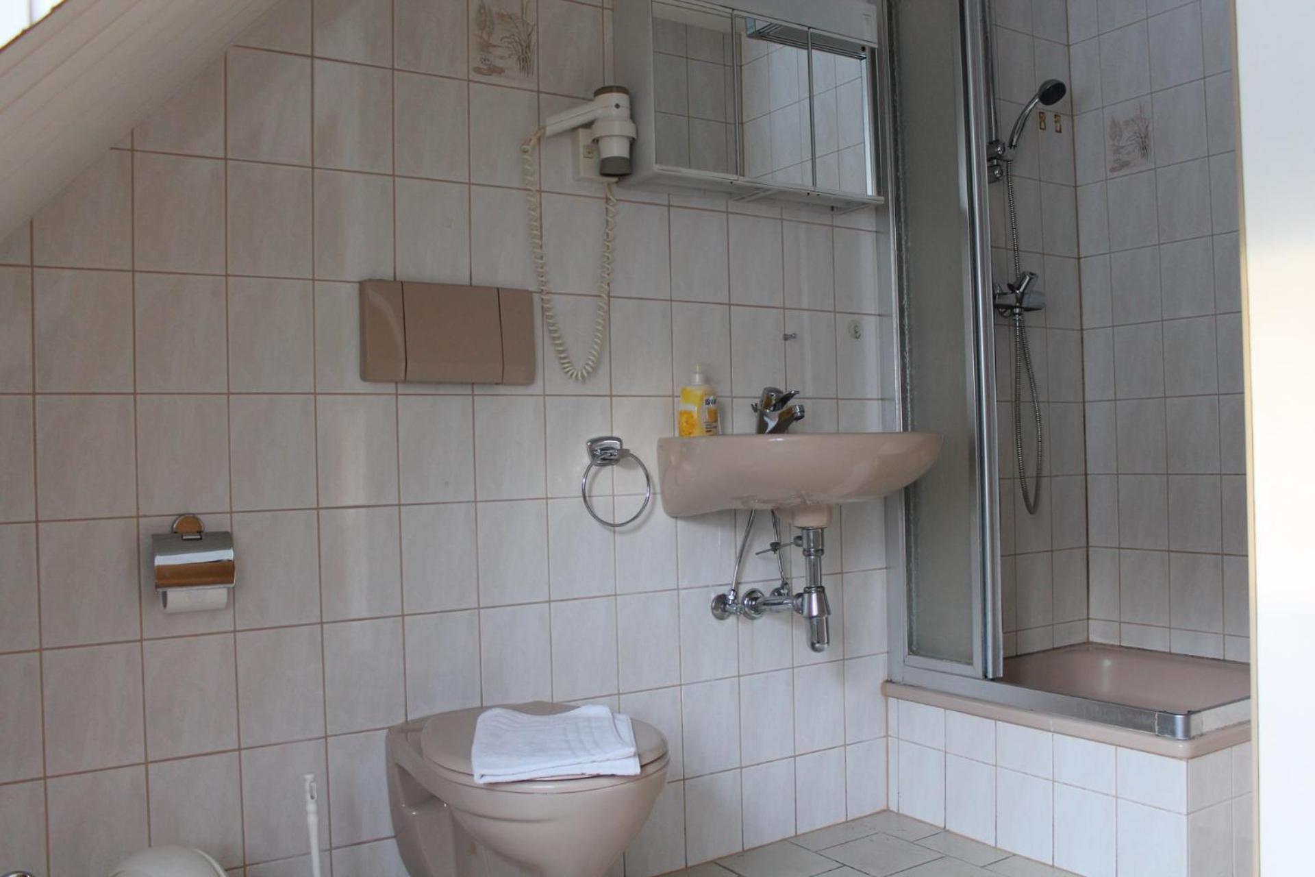 Double Room - Photo 4