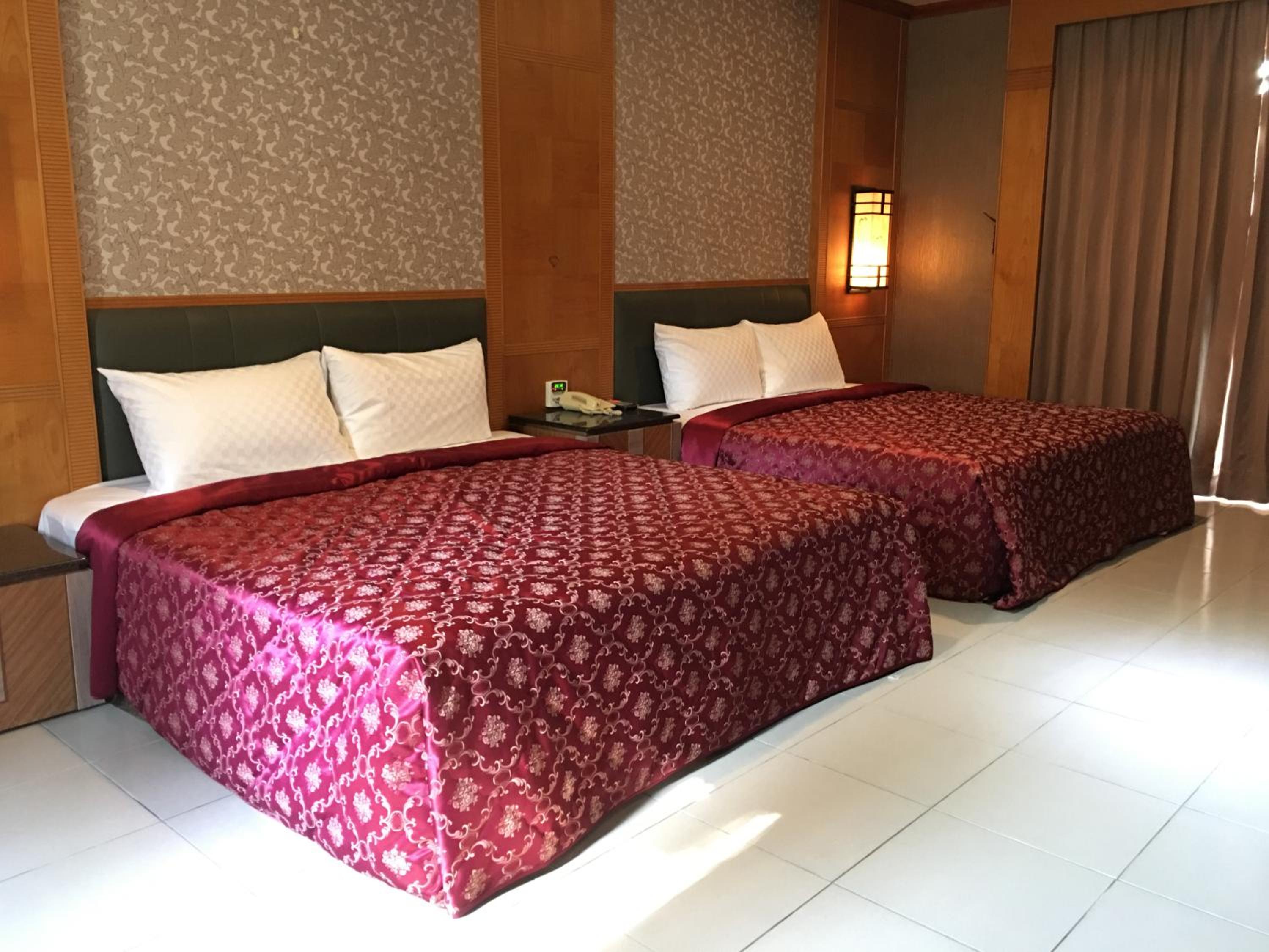 Quadruple Room with Bath photo 1