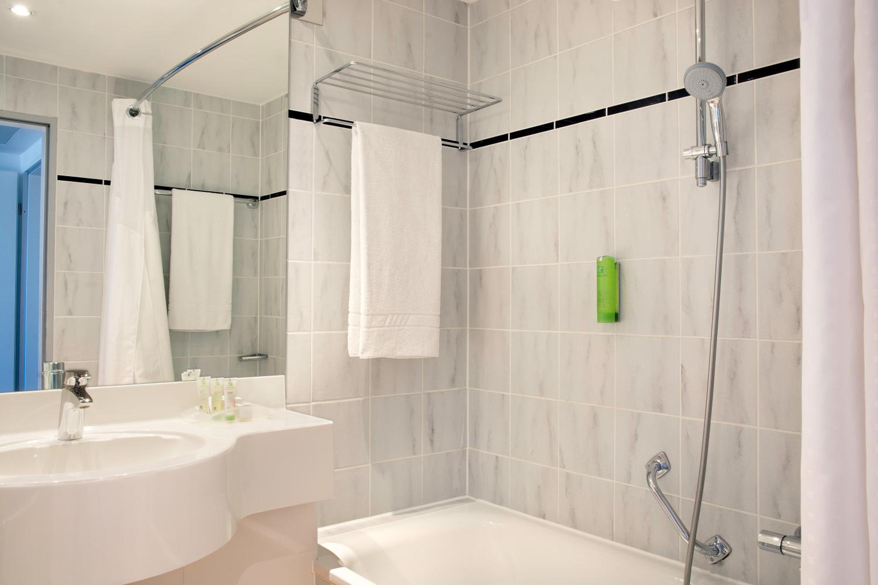 Premium Room - Photo 5