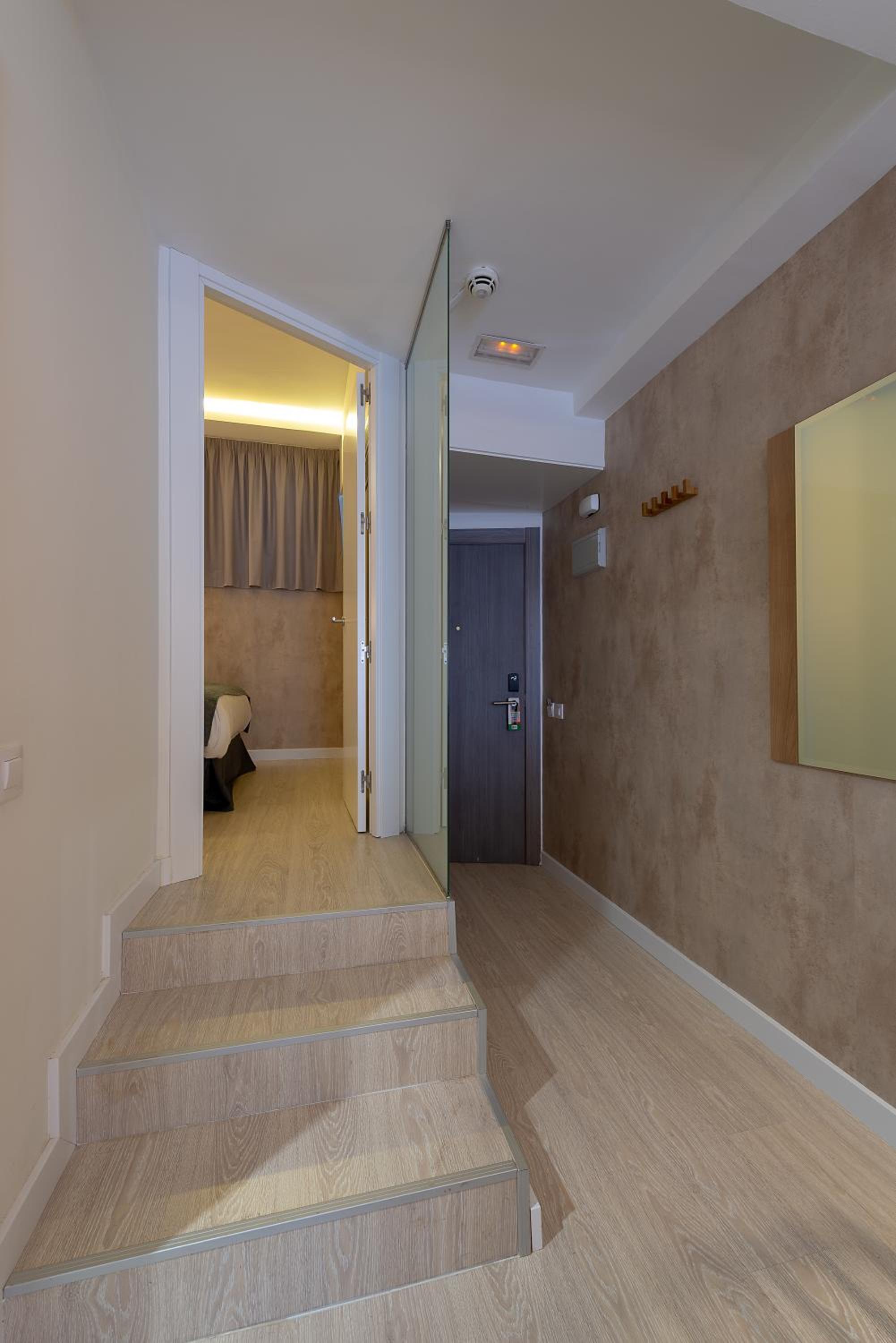 Apartment (1-2 Adults) thumbnail 5