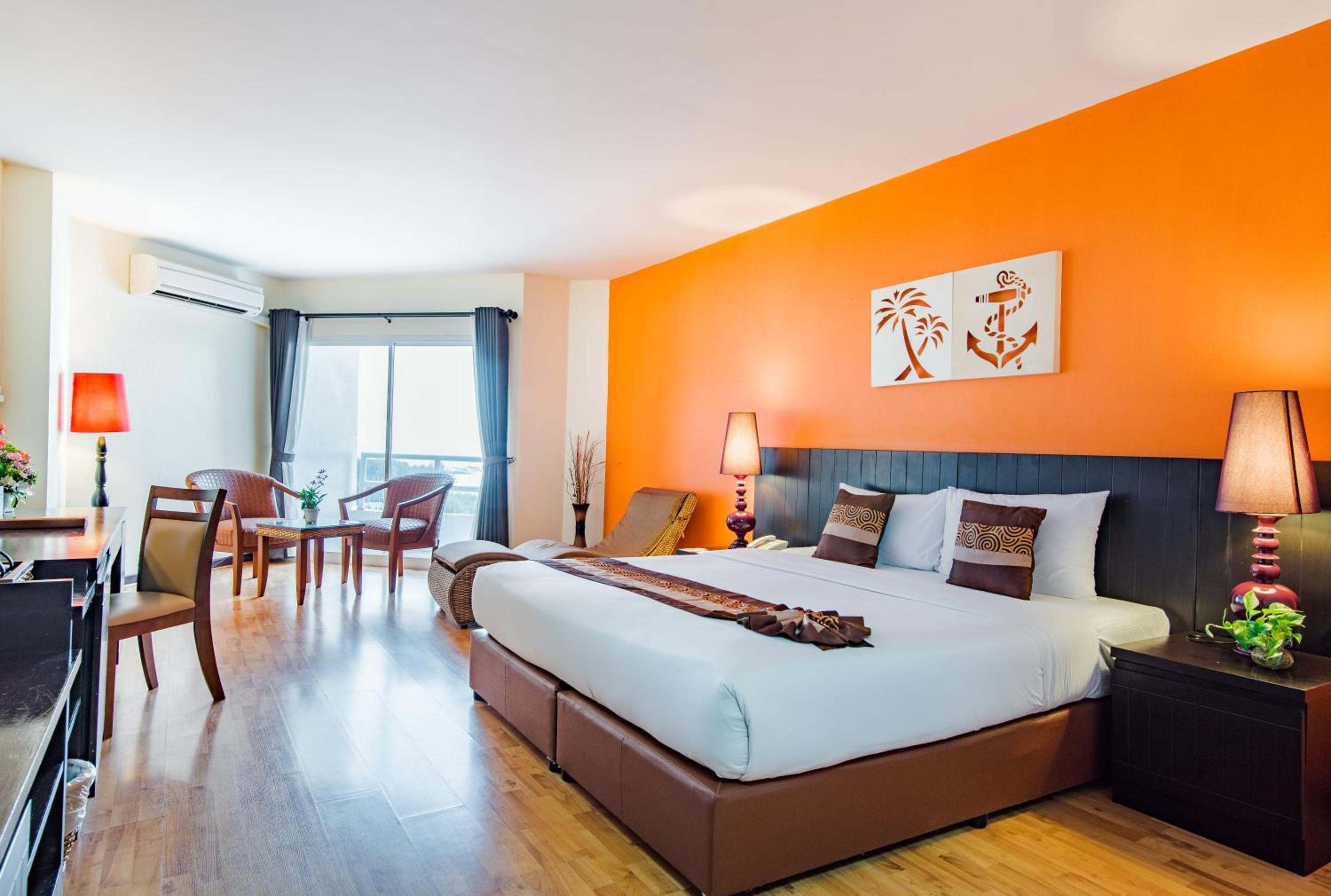 Premier Double or Twin Room with Sea View - Photo 1