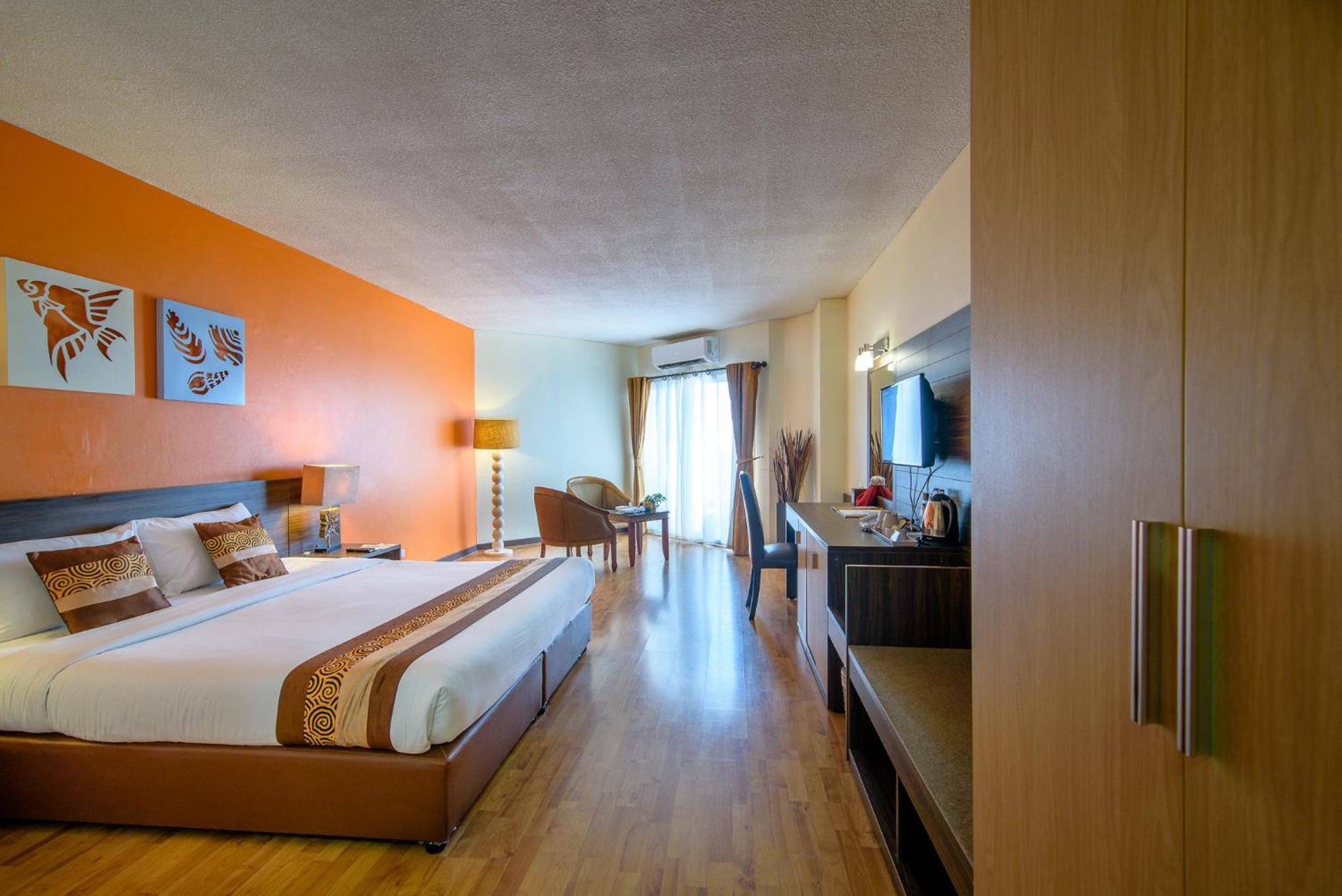 Deluxe Sea View Room - Photo 3