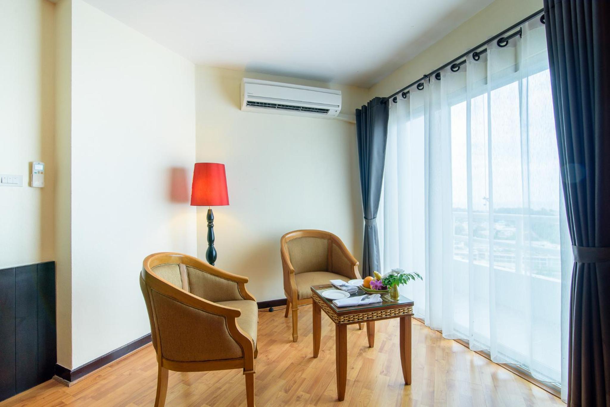 Deluxe Sea View Room - Photo 4