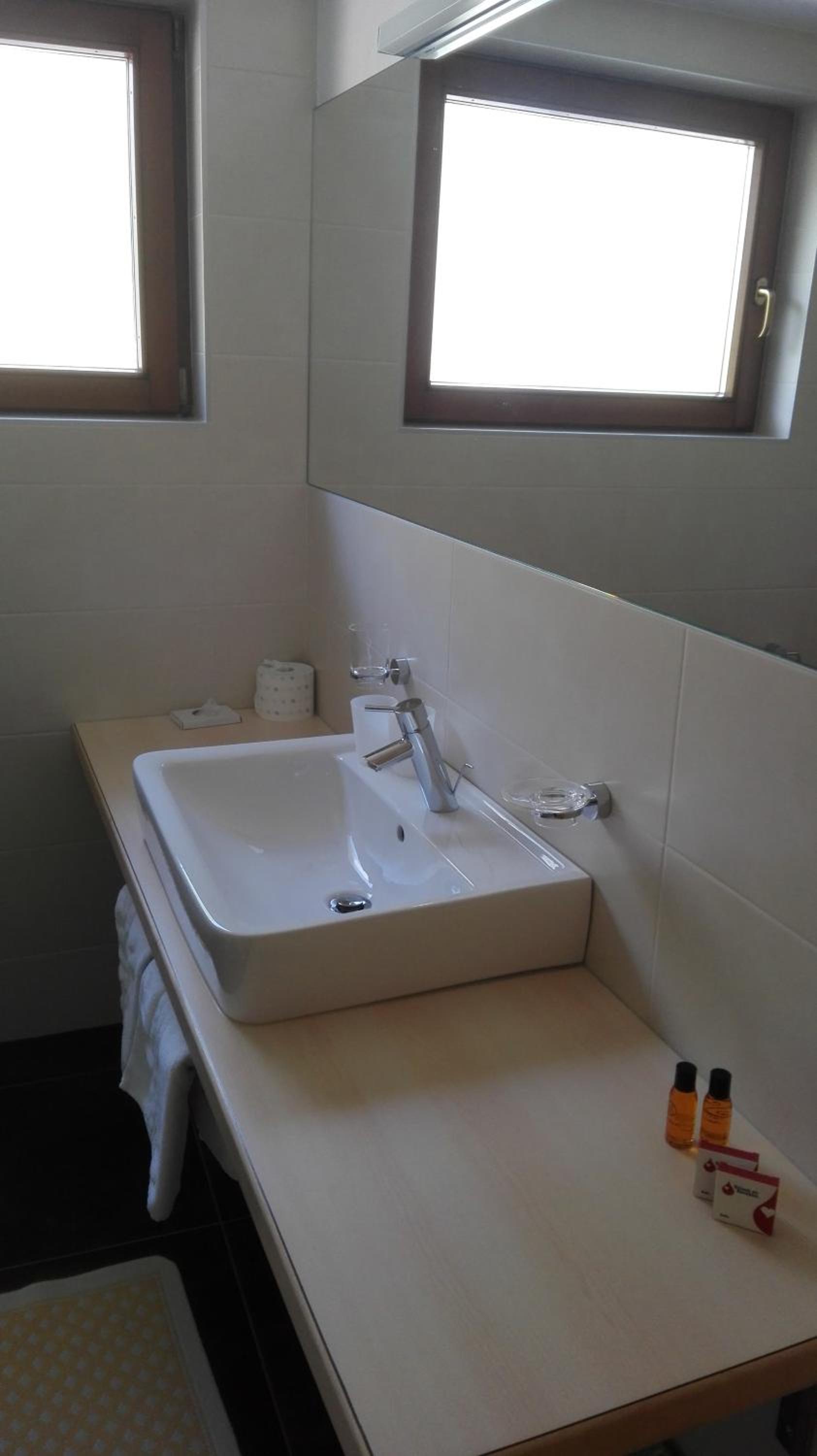 Suite - Third Floor photo 3