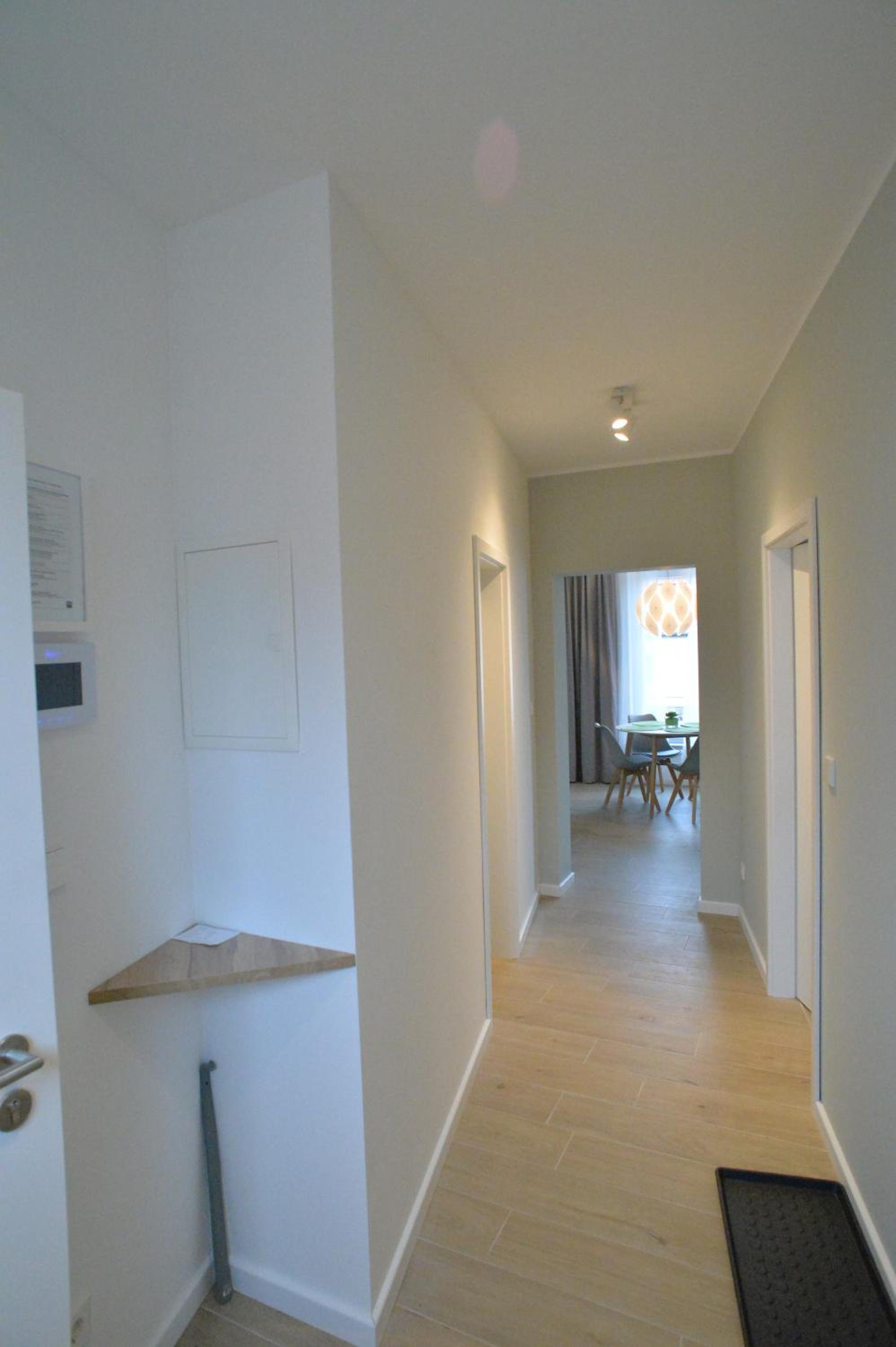 One-Bedroom Apartment photo 3