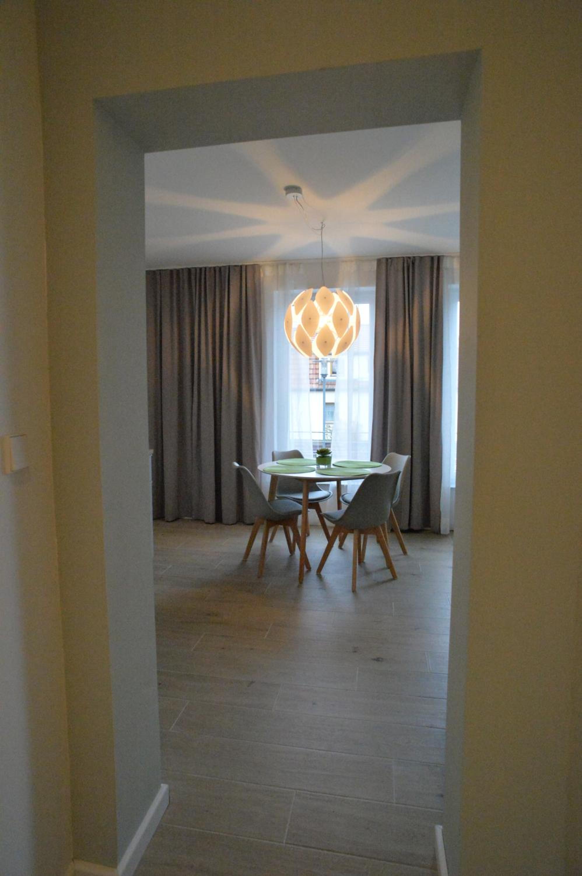 One-Bedroom Apartment photo 2