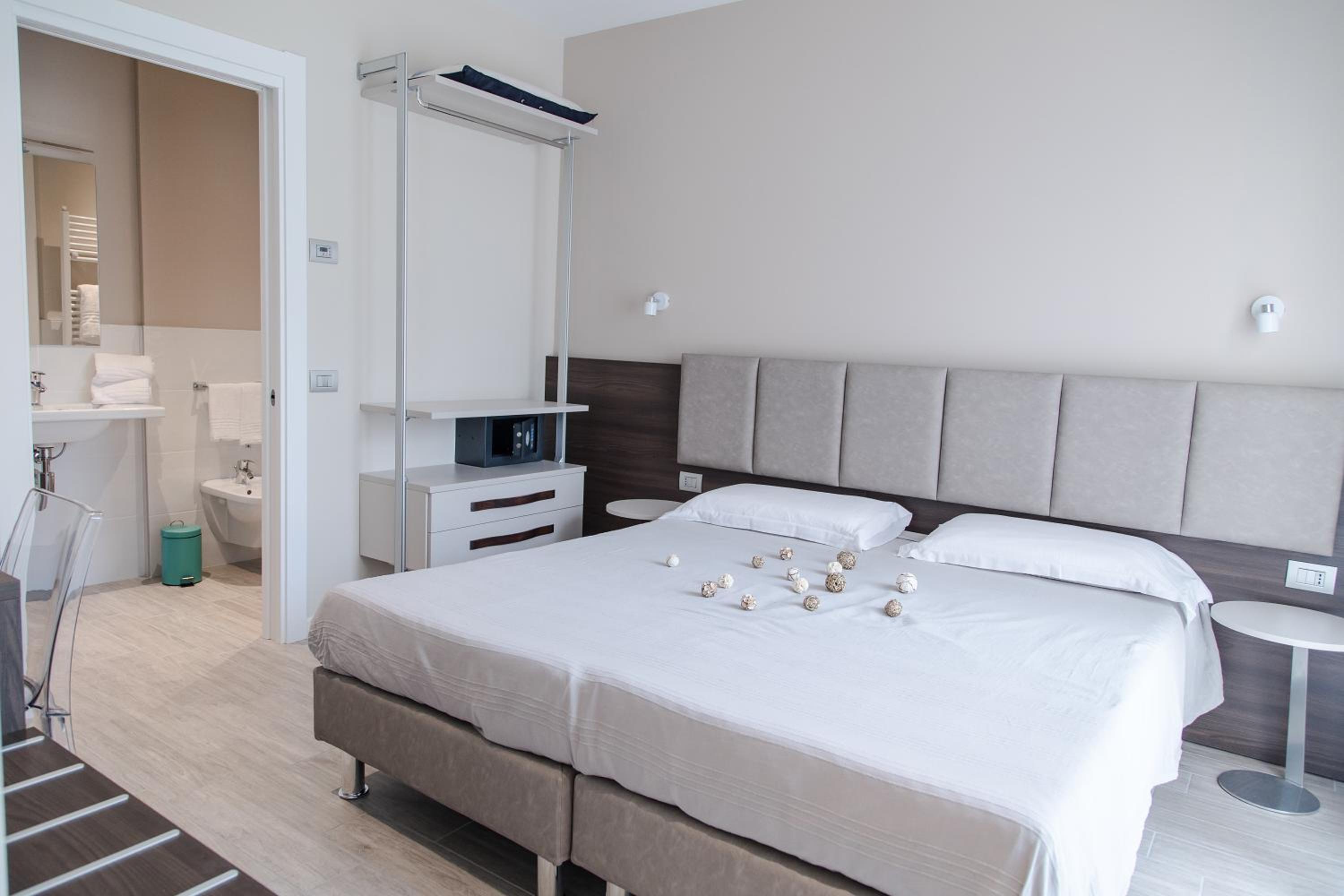 Economy Double or Twin Room photo 1