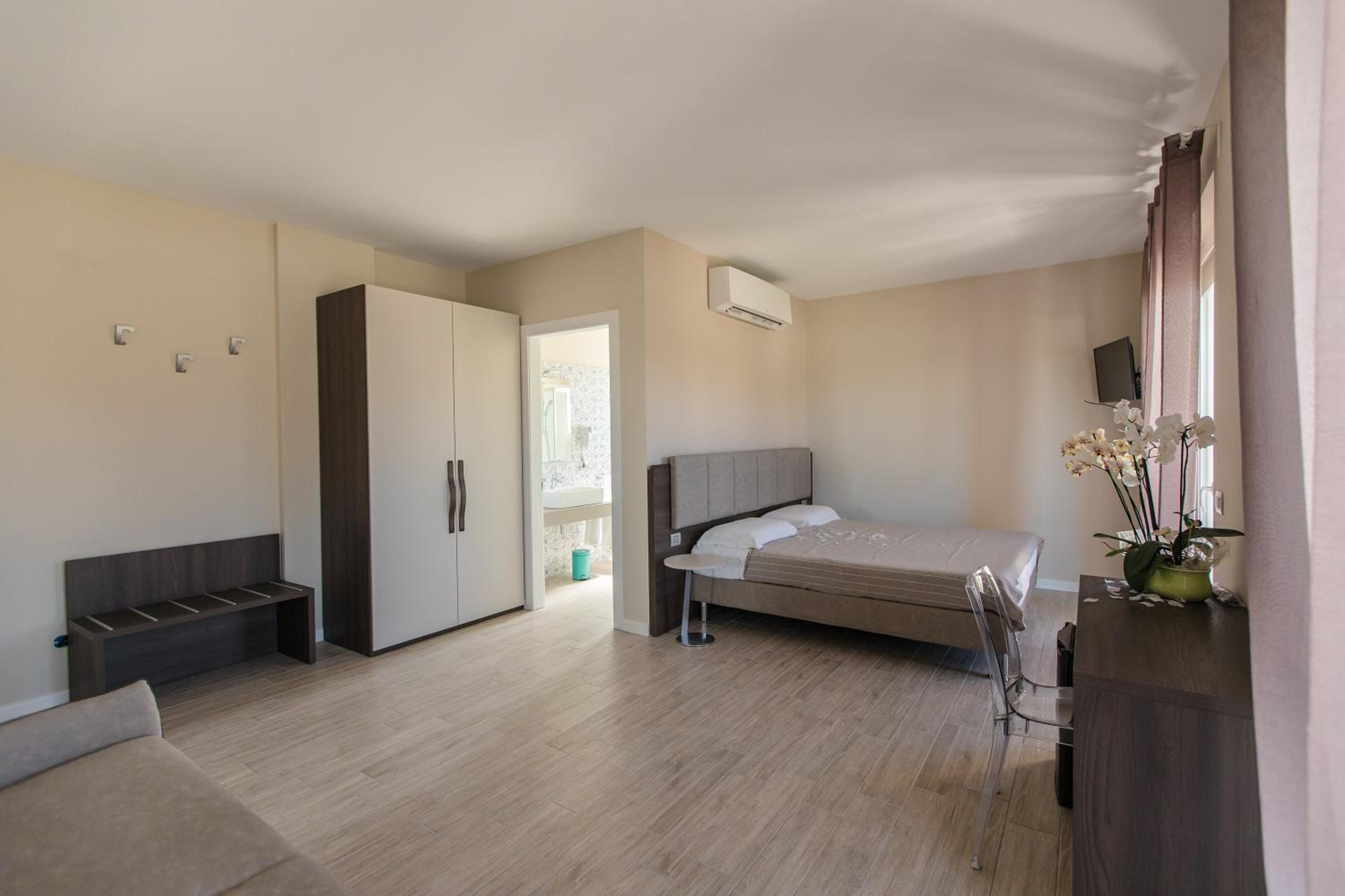 Deluxe Quadruple Room photo 1