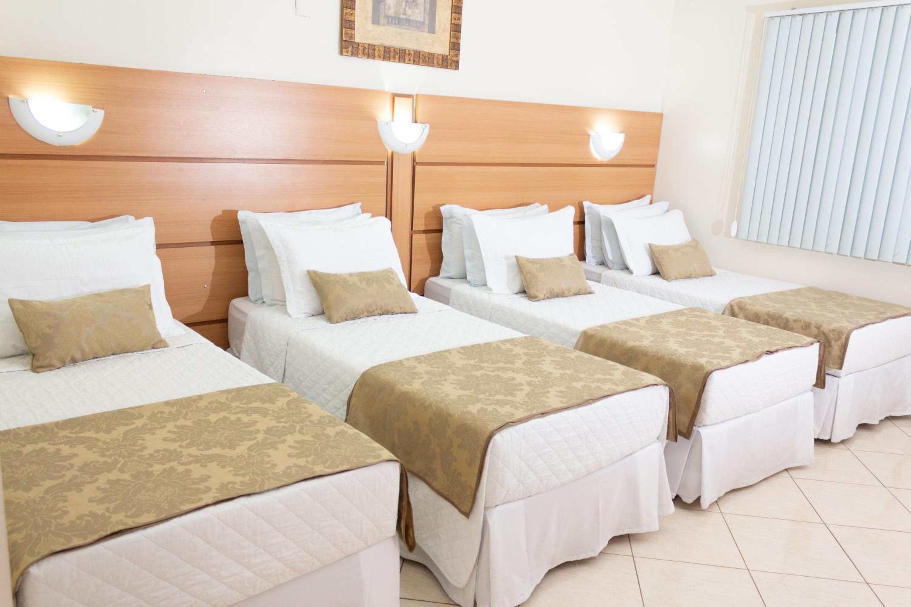 Deluxe Quadruple Room photo 2
