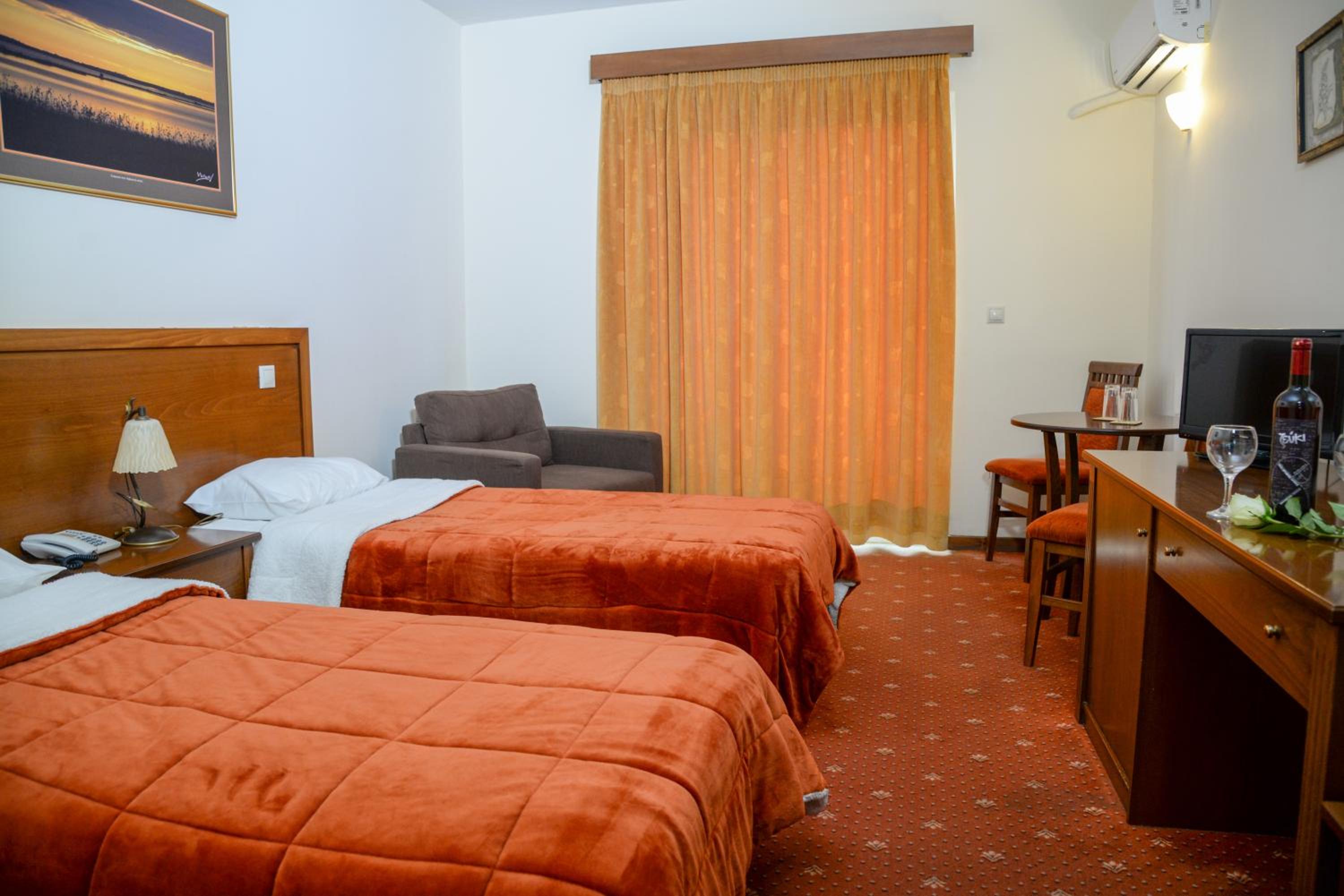 Single Room photo 1