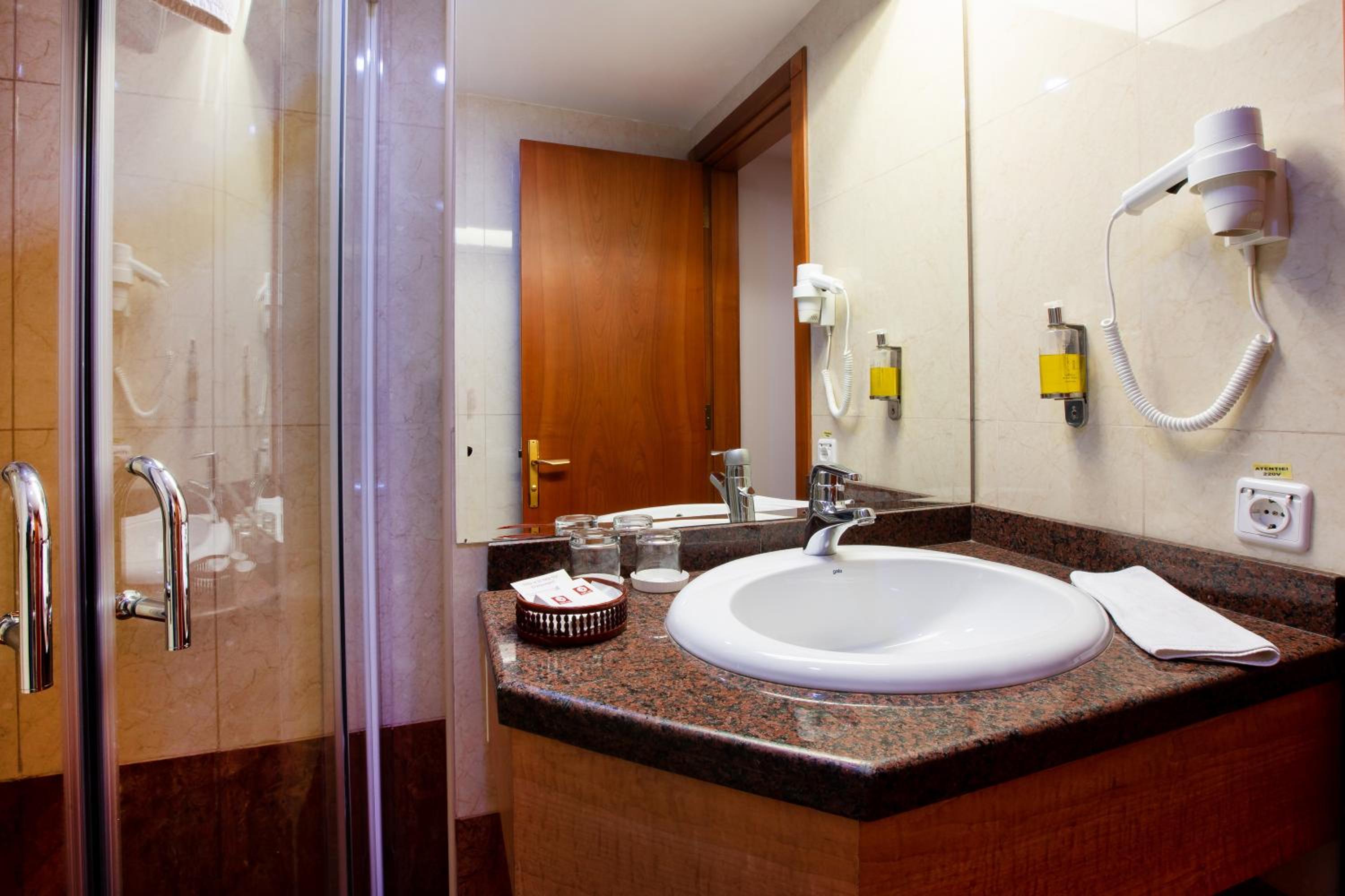 Superior Twin Room photo 3
