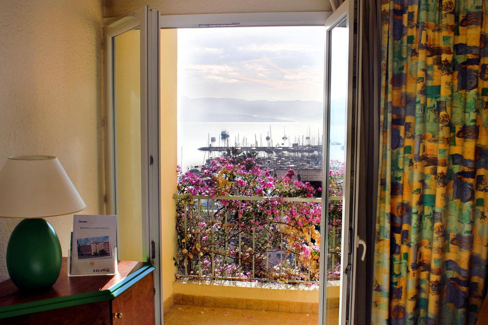 Double Room - Photo 7