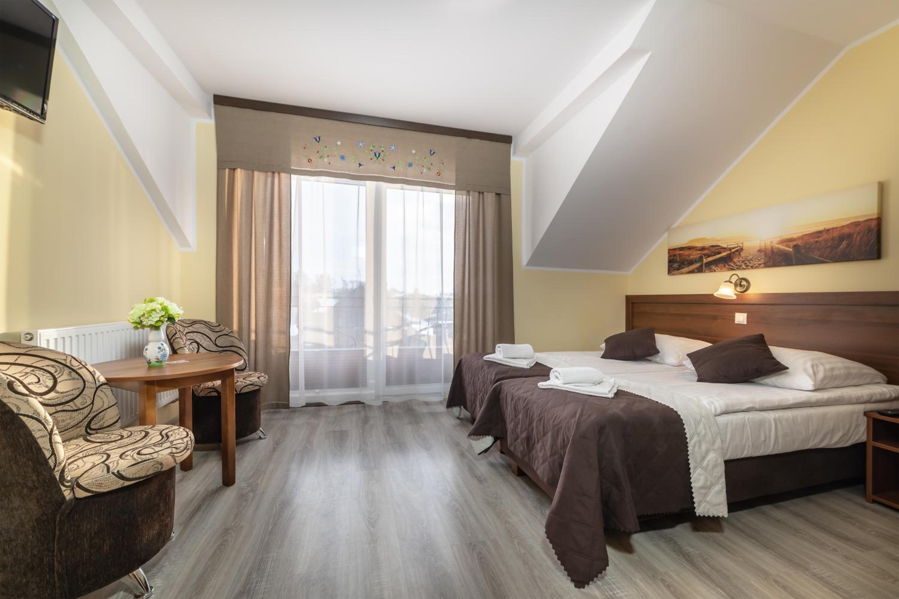 Twin Room with Balcony