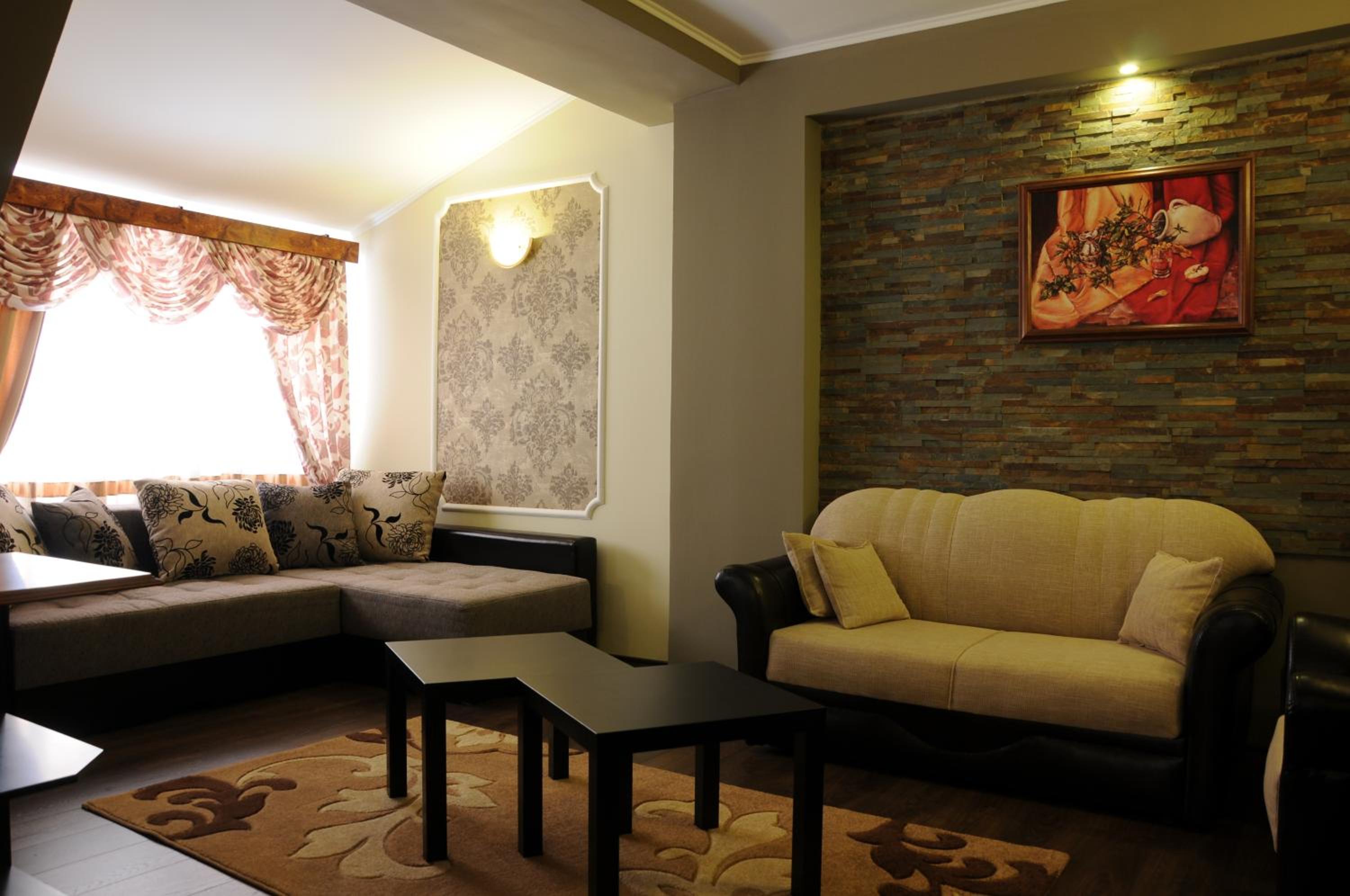 Suite (3 Adults) photo 3