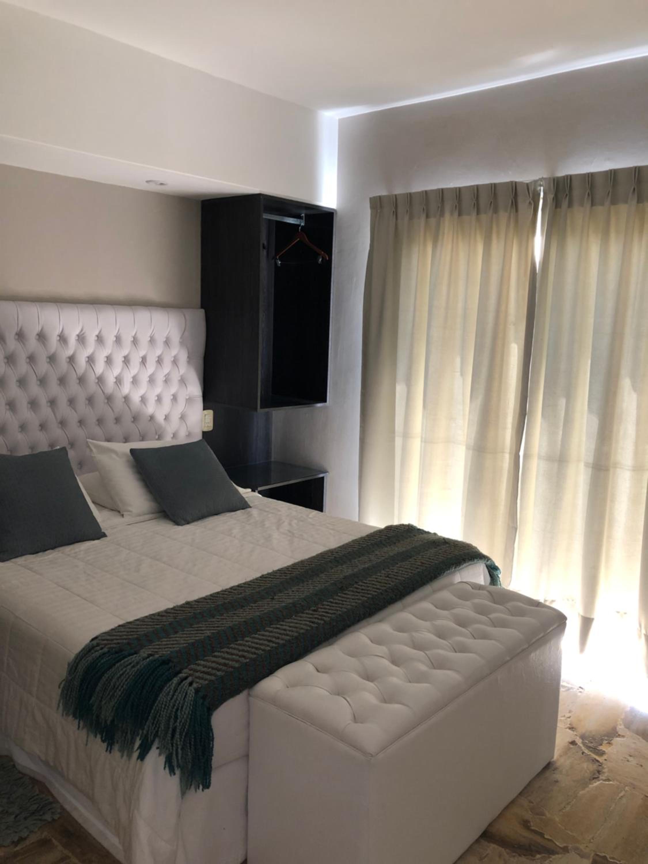 Deluxe Suite photo 1
