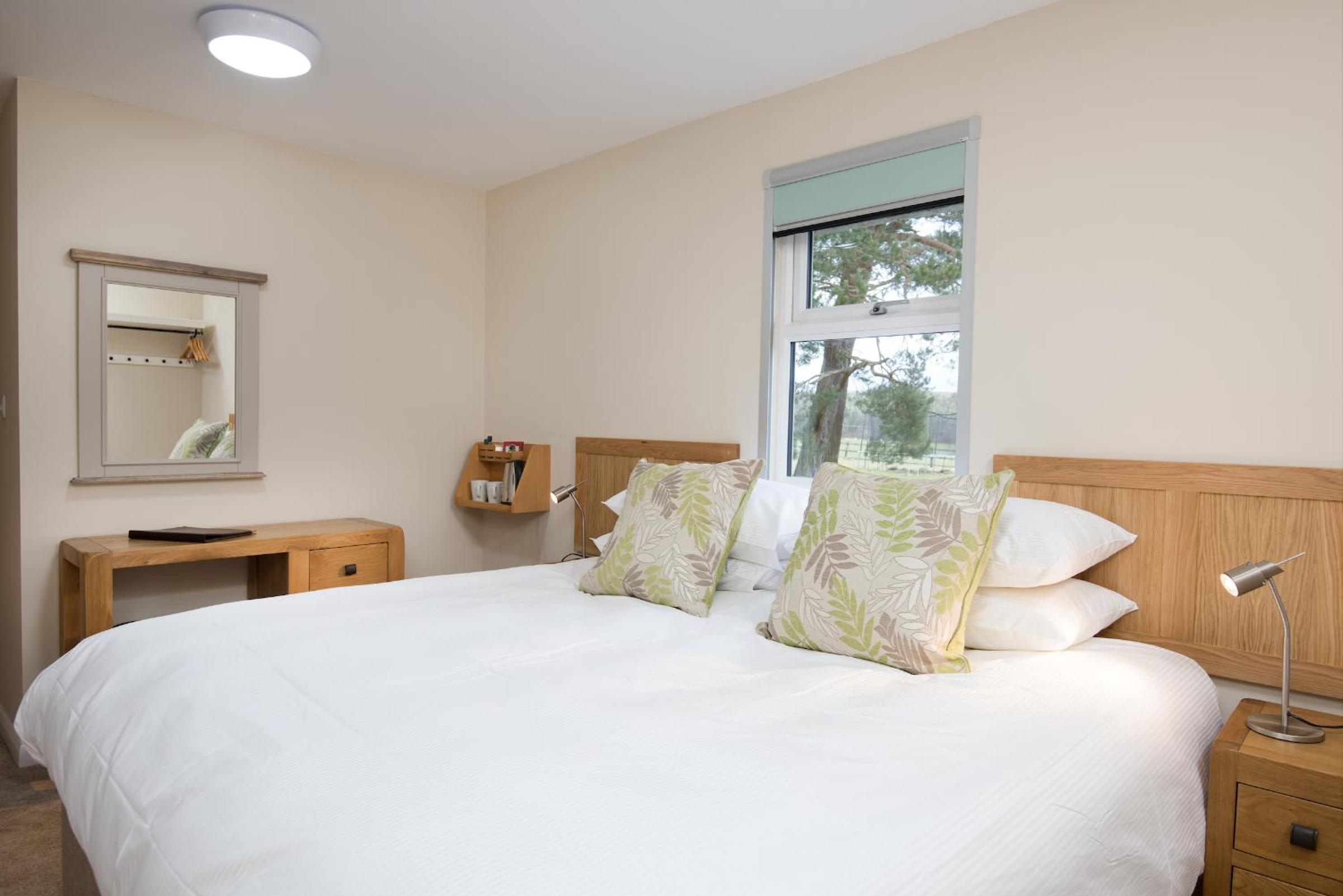Double or Twin Room with Private Bathroom - Photo 3