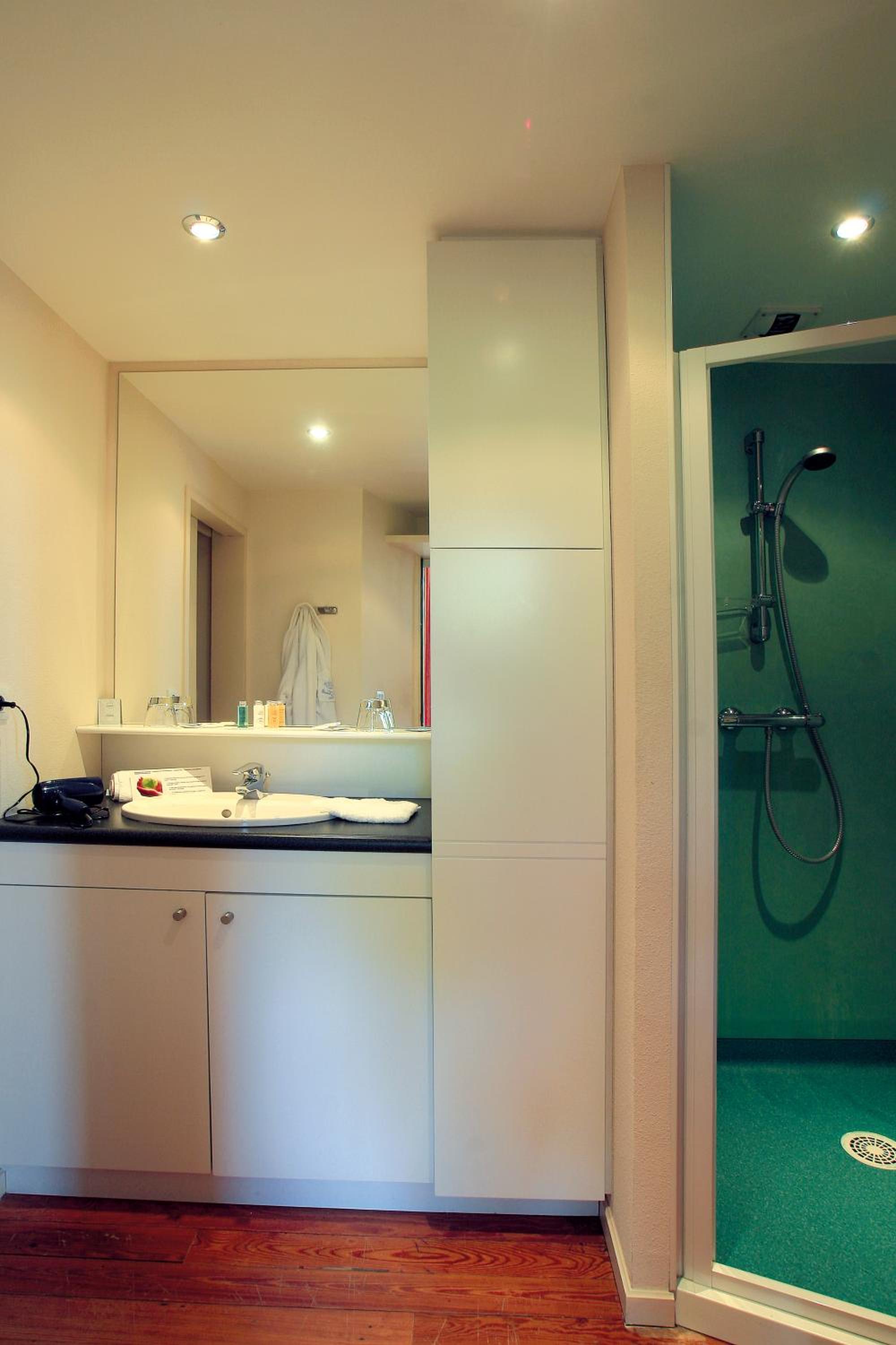 Studio 2 People with Kitchenette photo 2
