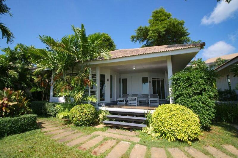 Family Bungalow photo 2