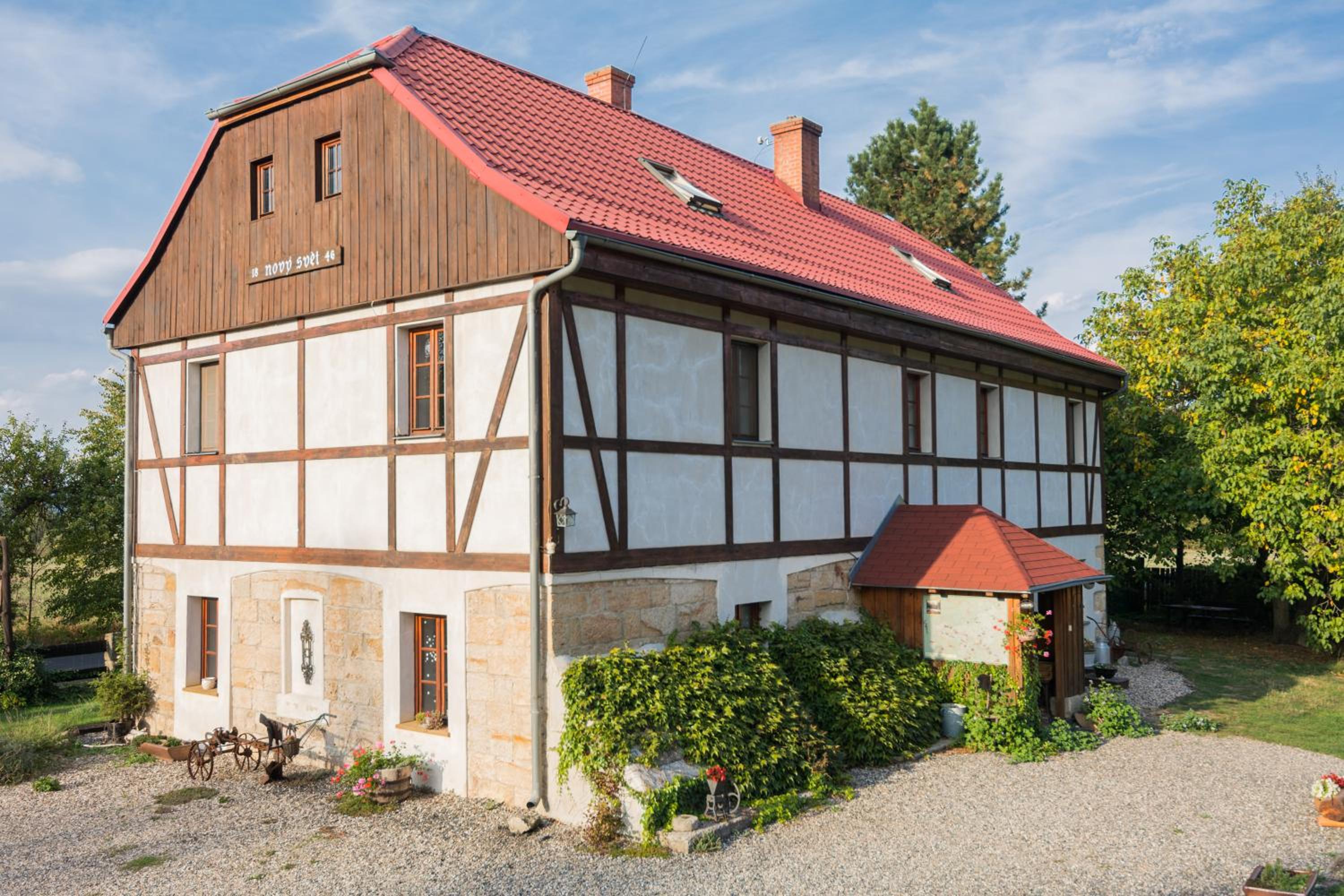 Four-Bedroom House photo 2