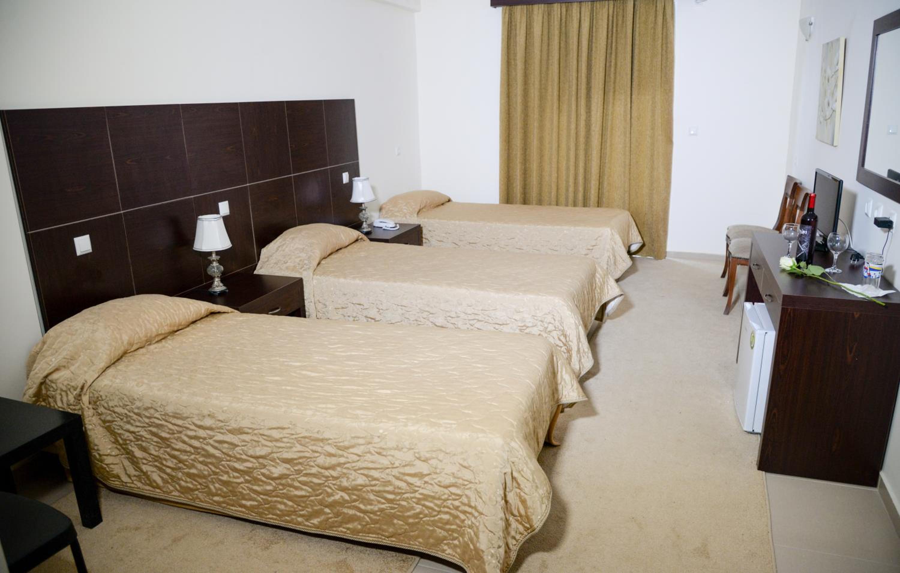 Triple Room (3 Adults) - Photo 2