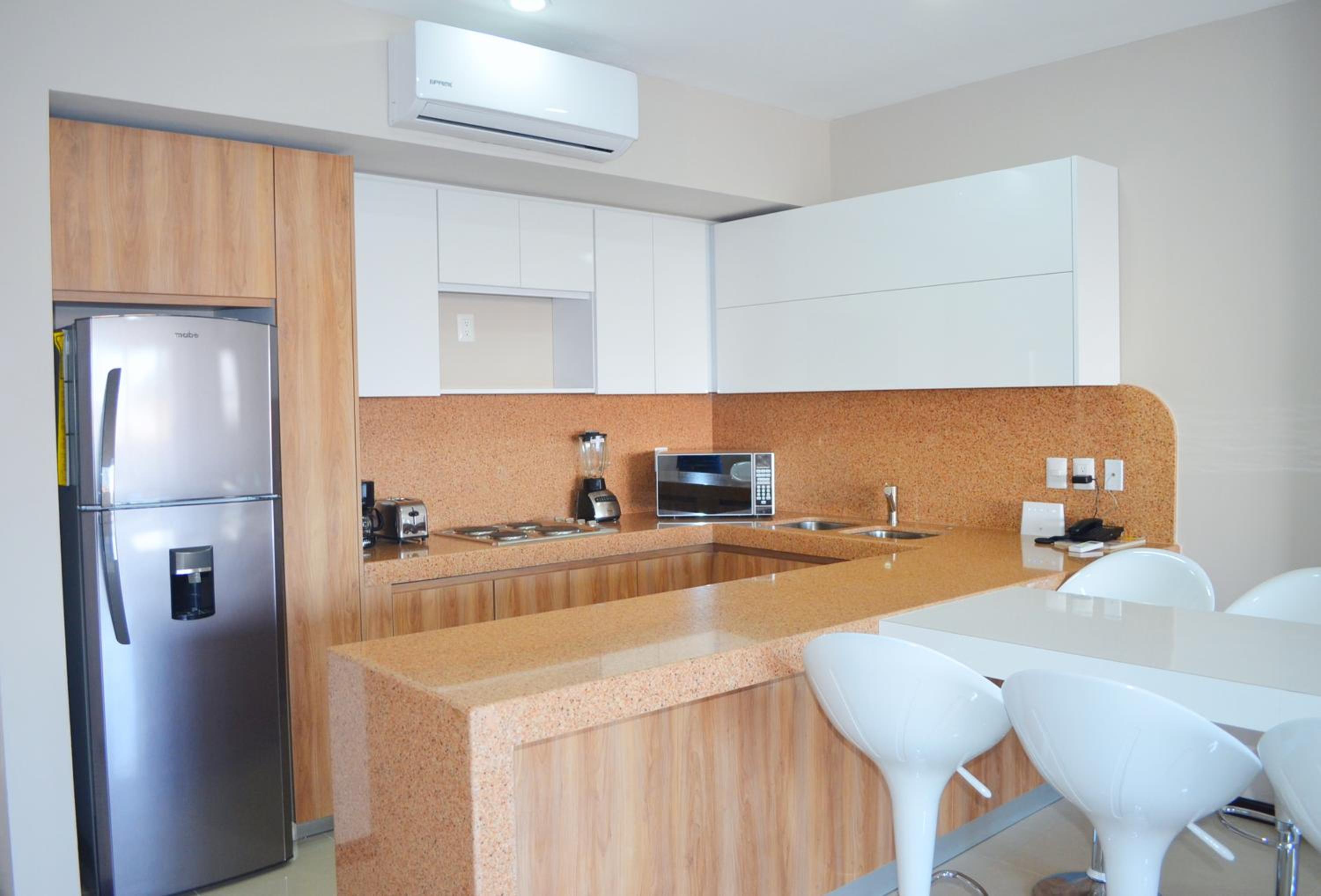 One-Bedroom Apartment - Photo 3