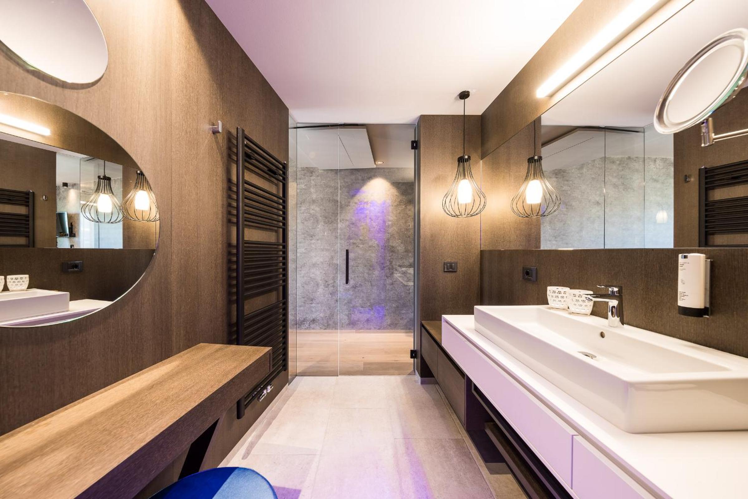 Suite with City View photo 2