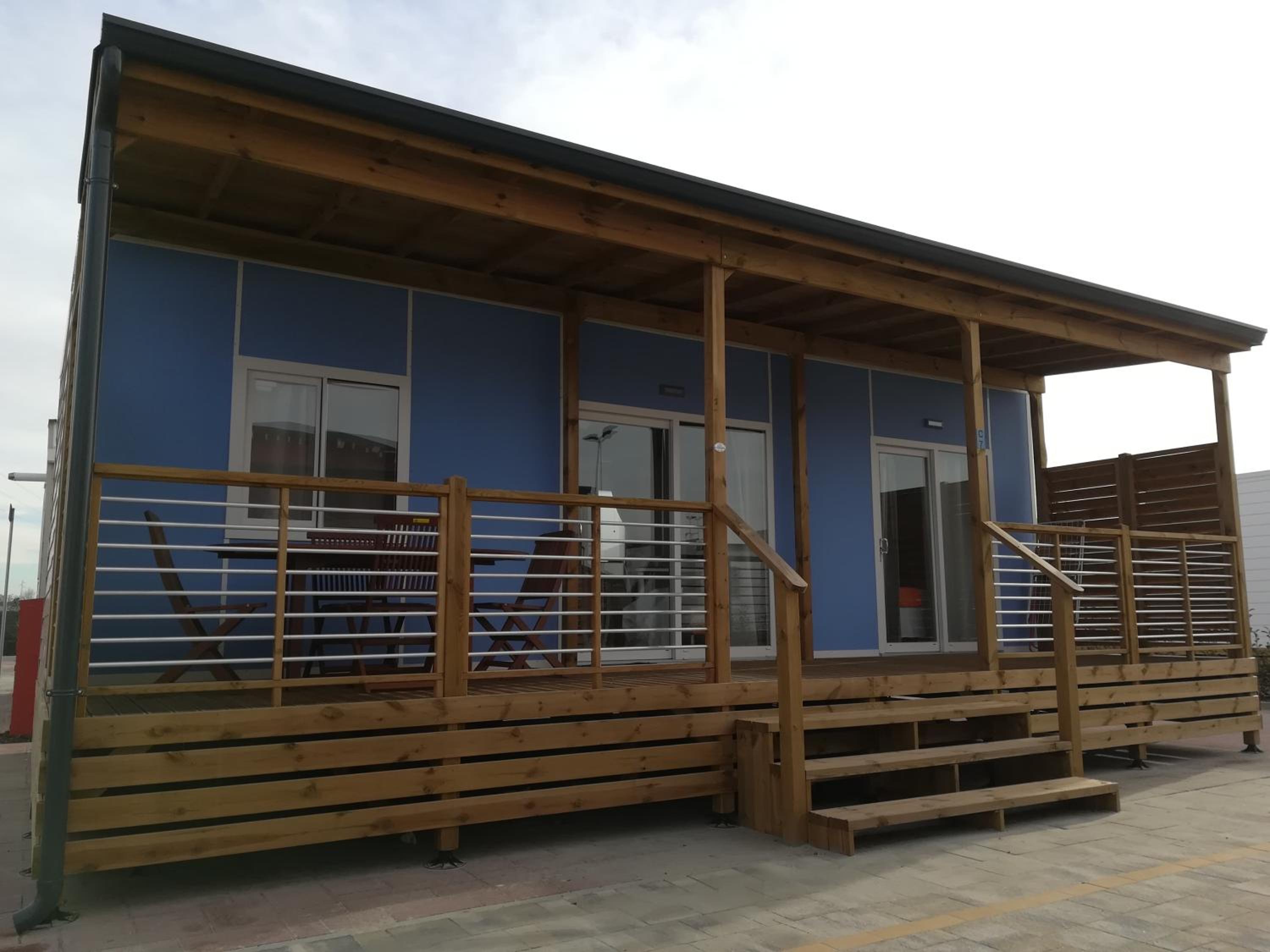 Mobile Home (6 Adults) photo 3