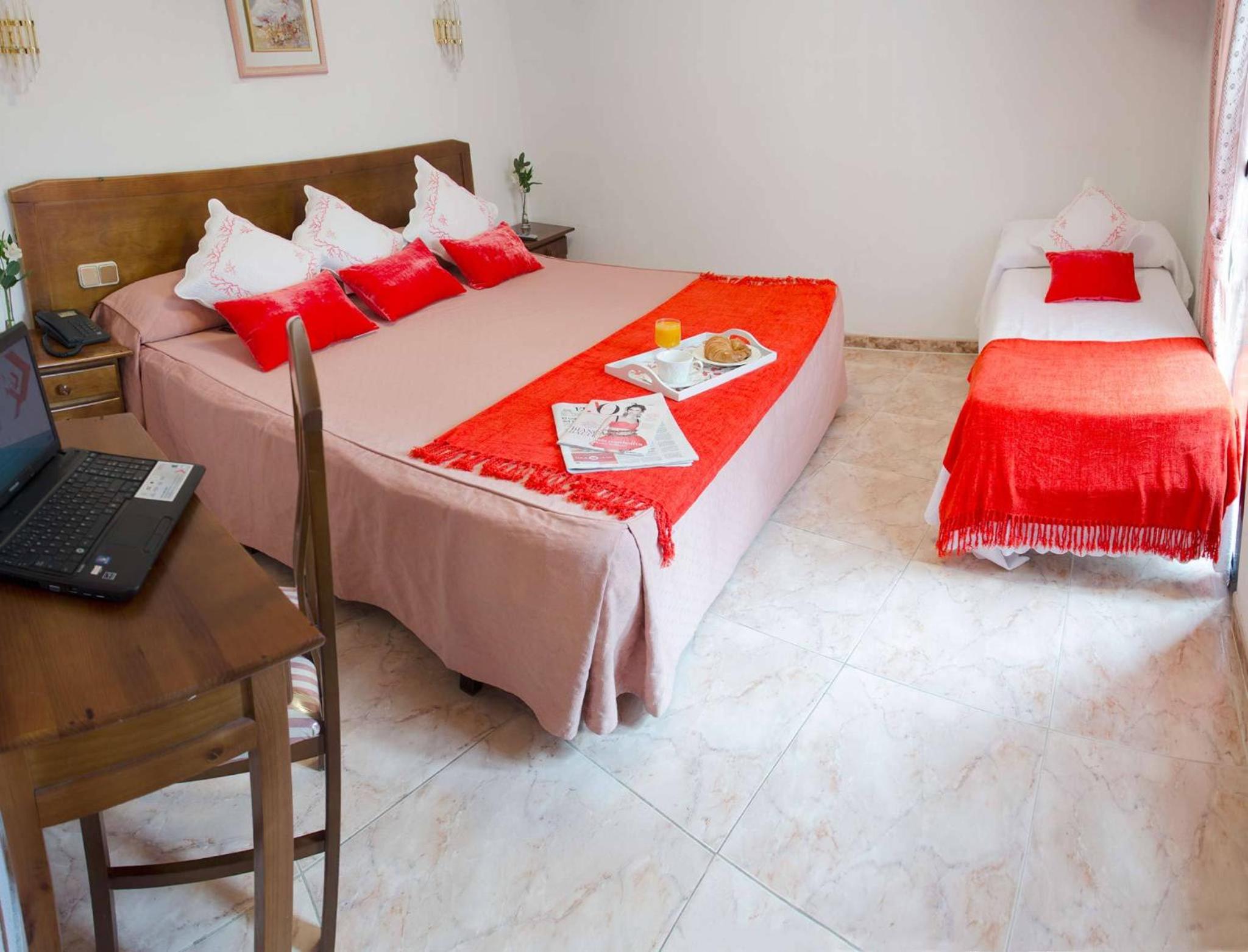 Habitación Familiar (2 Adultos + 2 Niños)