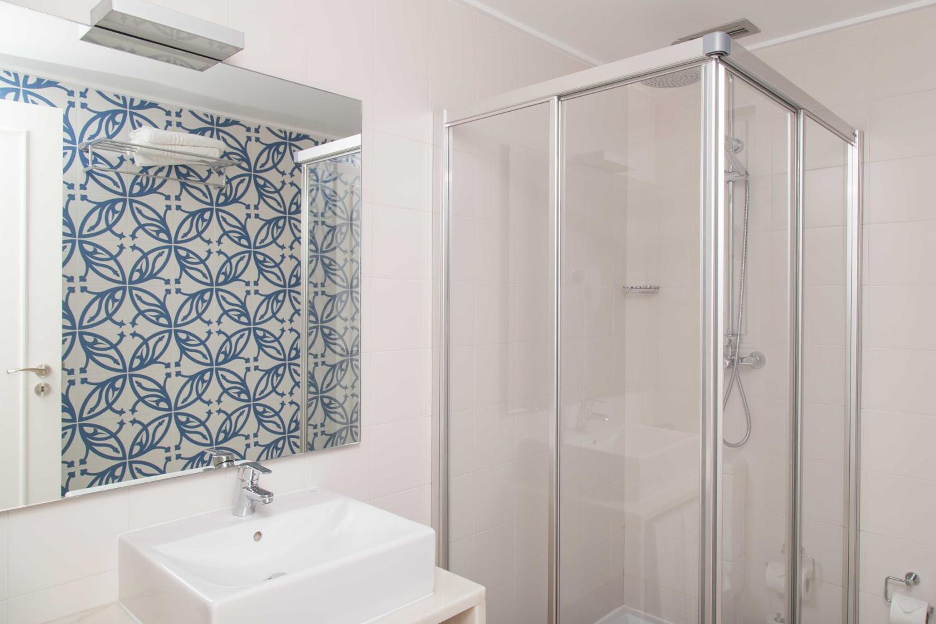 Double or Twin Room with Mountain View photo 2