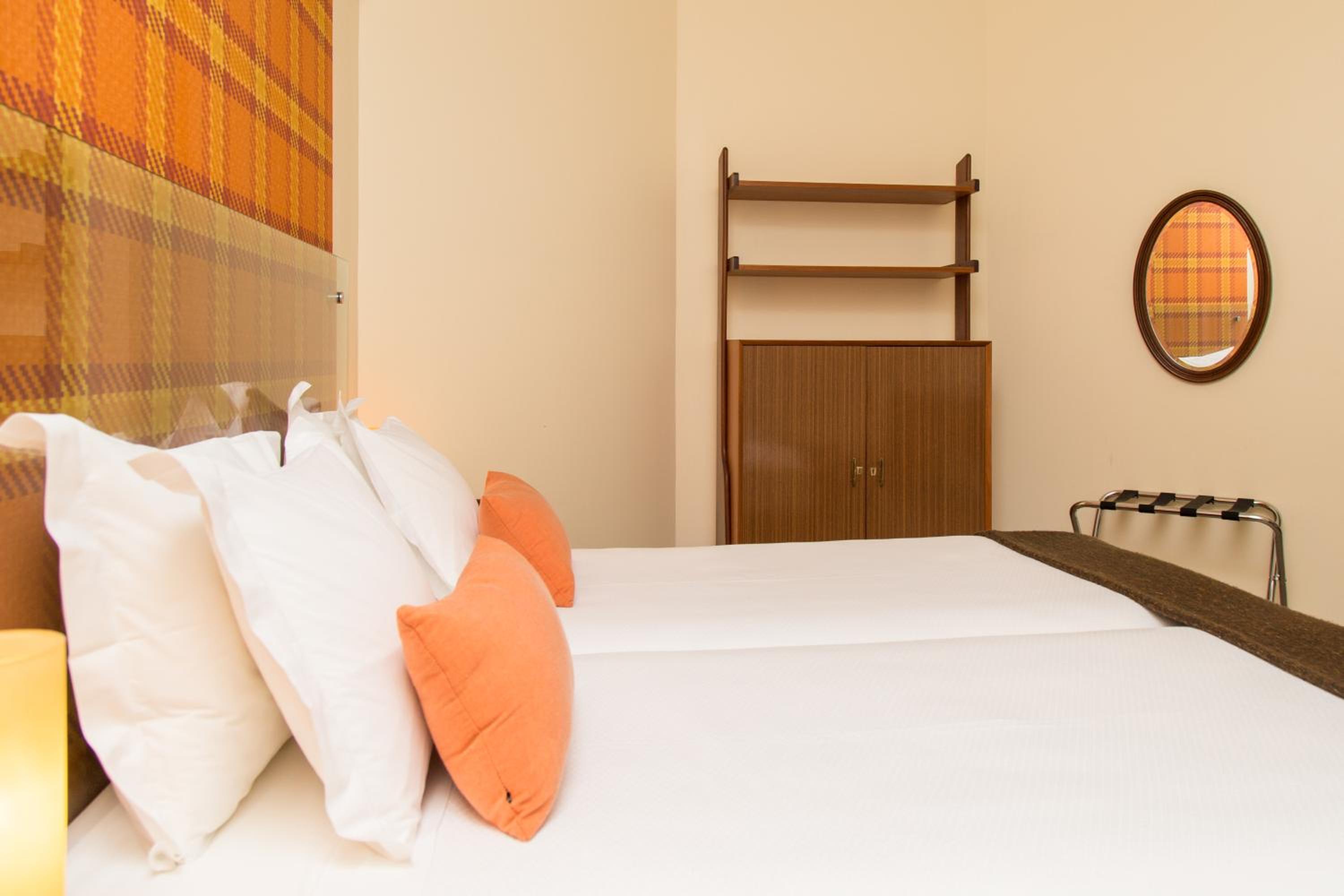 Double or Twin Room with Garden View photo 2