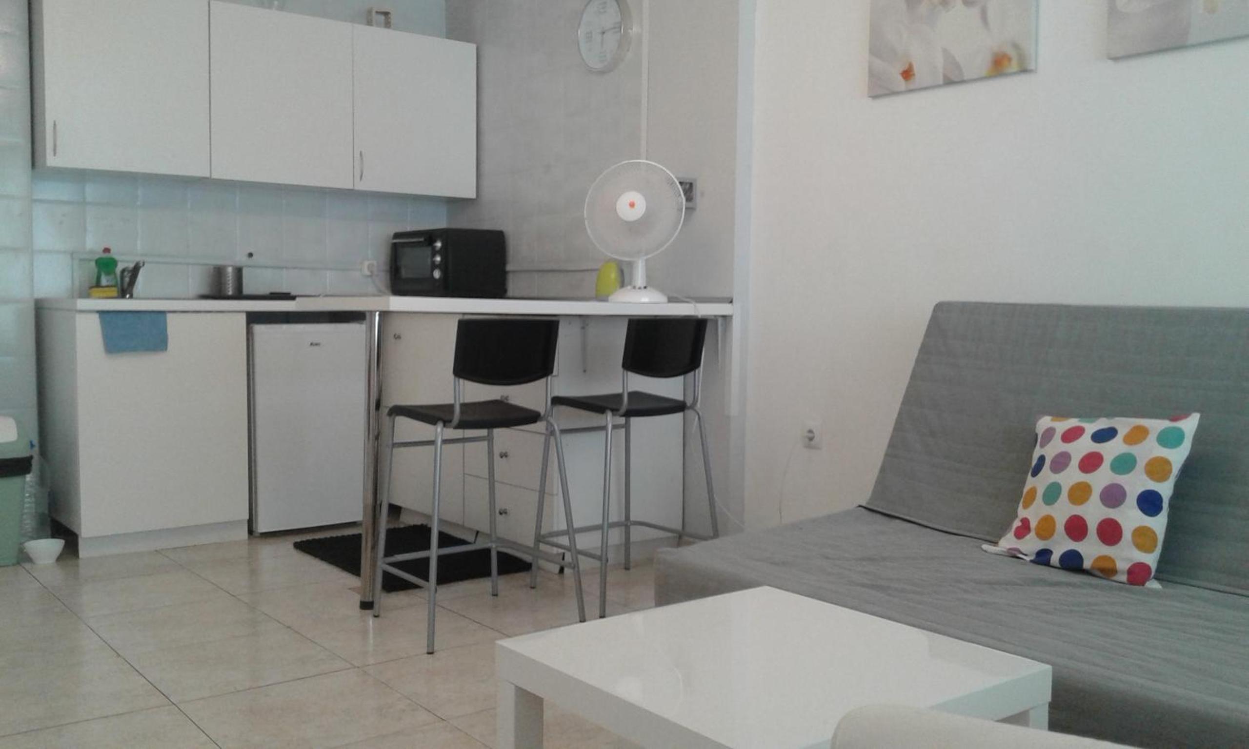 One-Bedroom Apartment - Photo 9