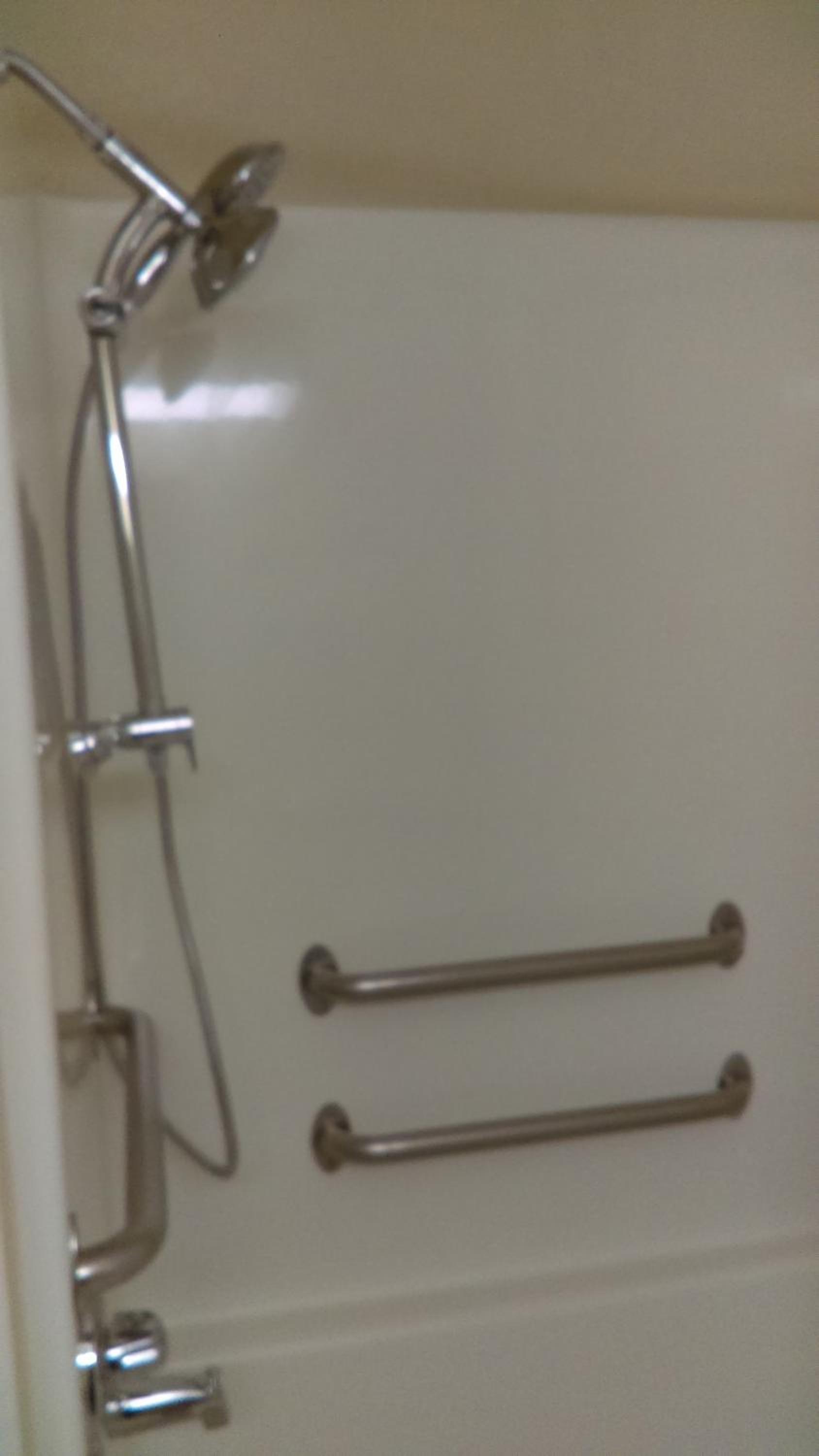 Double Room with Two Double Beds - Accessible/Non-Smoking - Photo 5