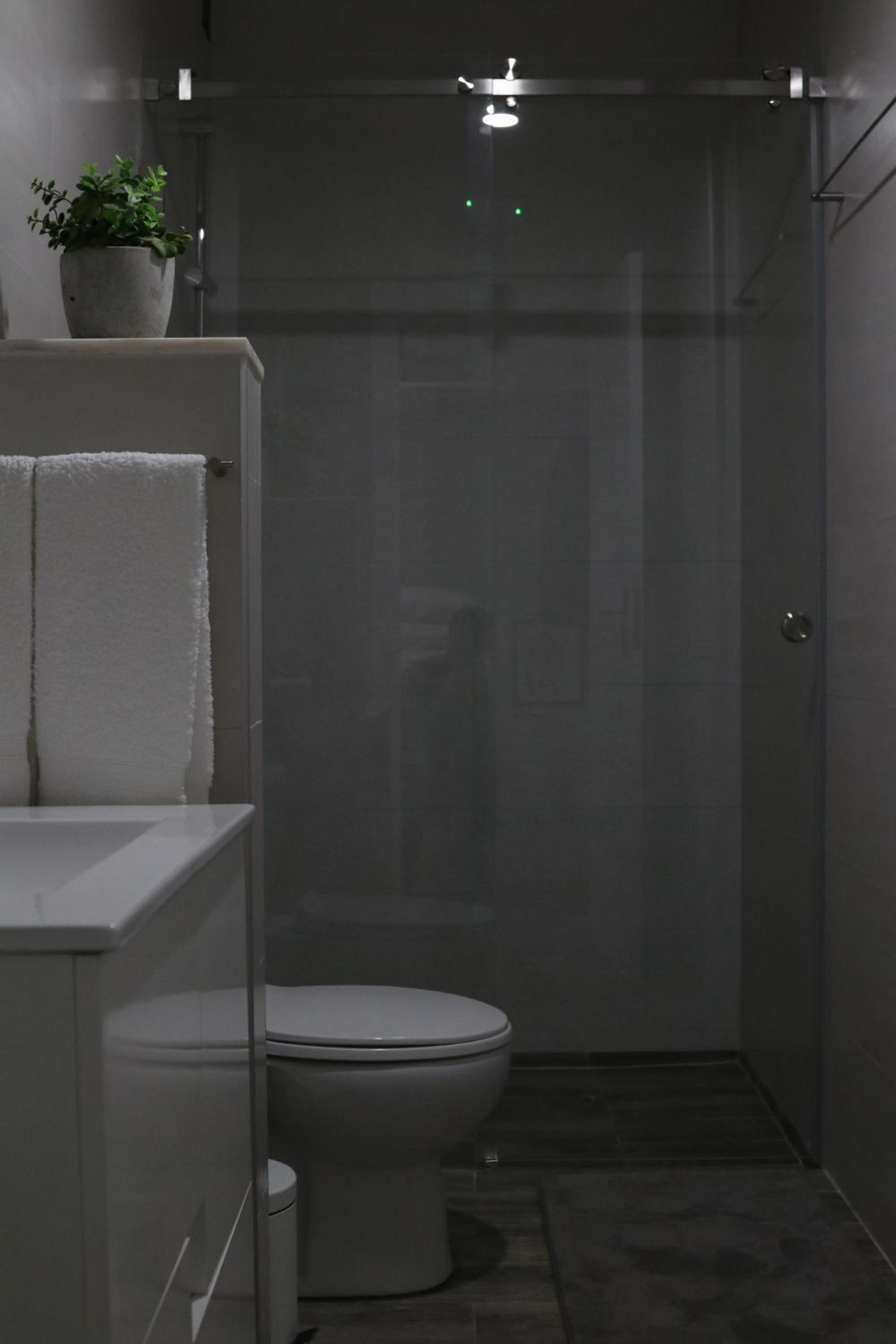 One-Bedroom Apartment - Photo 17