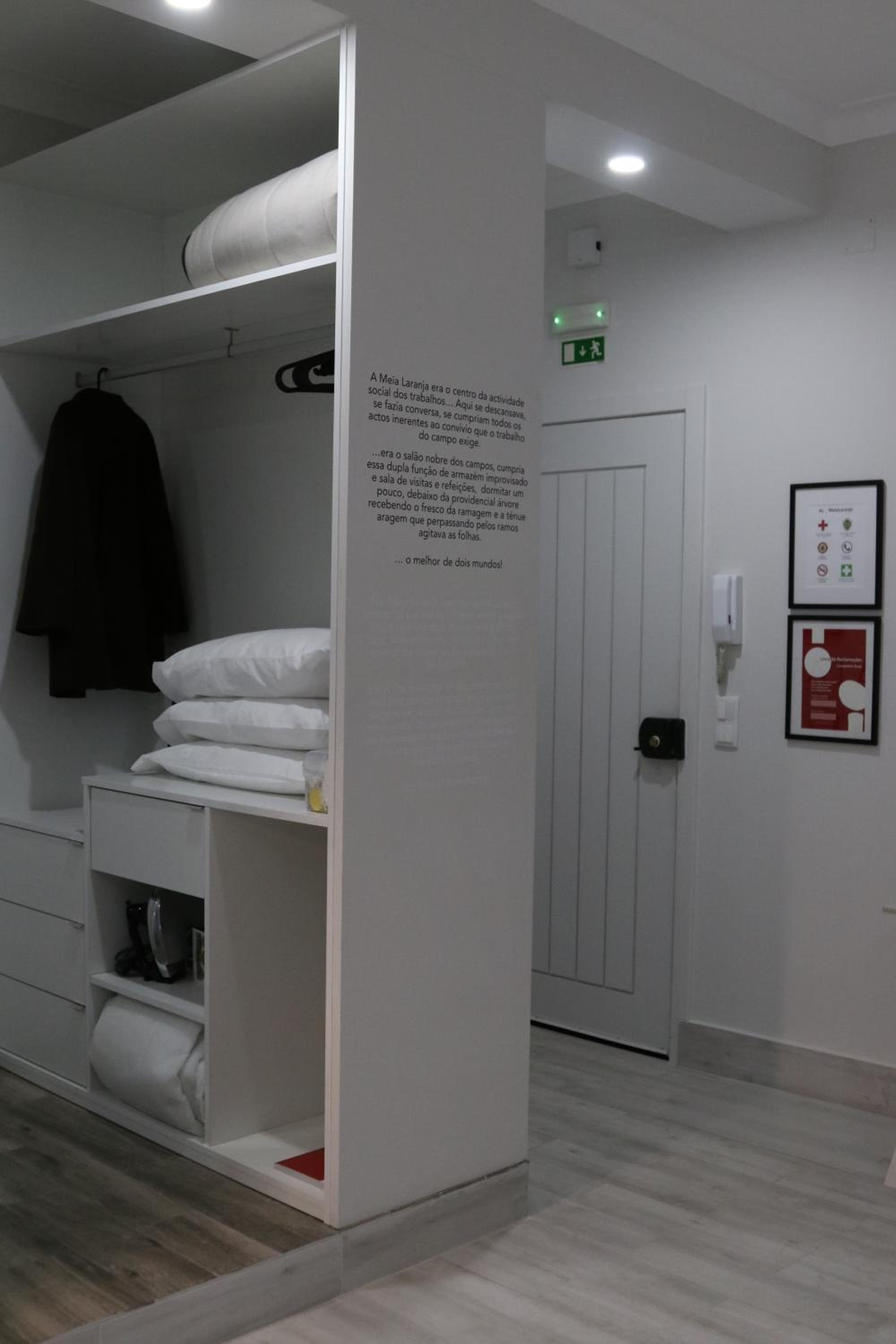 One-Bedroom Apartment - Photo 21