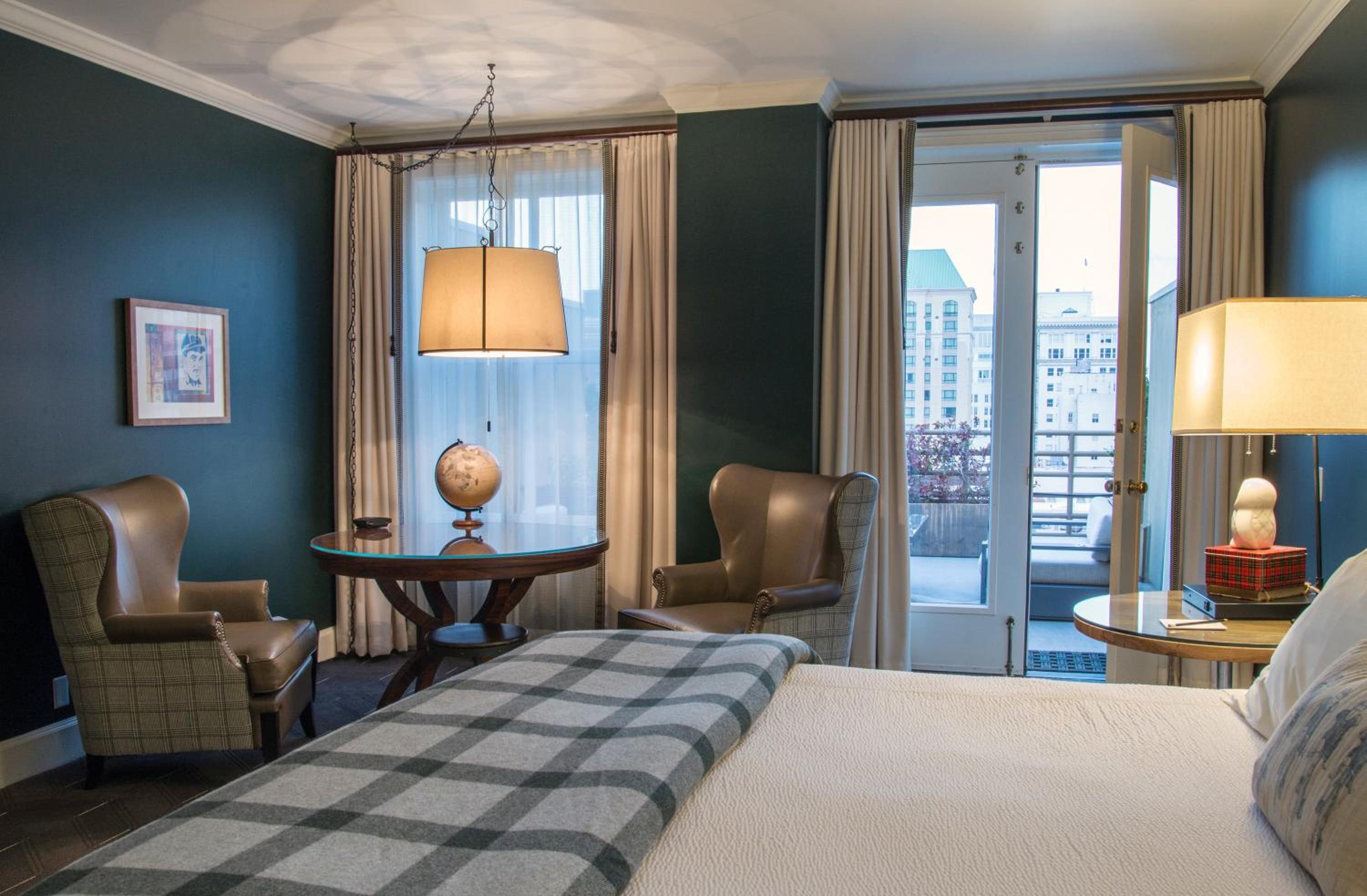 Terrace Studio Suite King photo 3