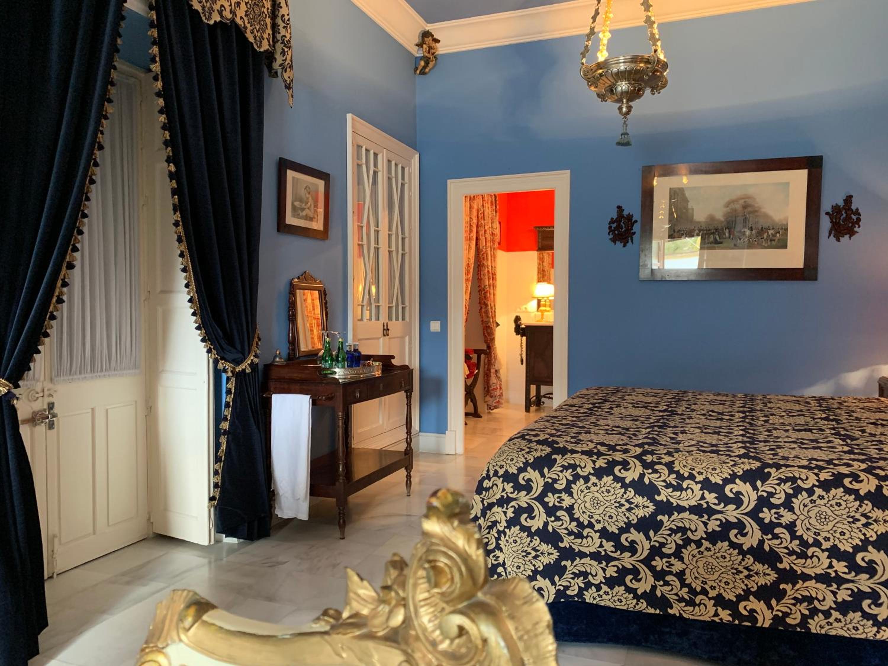One-Bedroom Suite photo 2