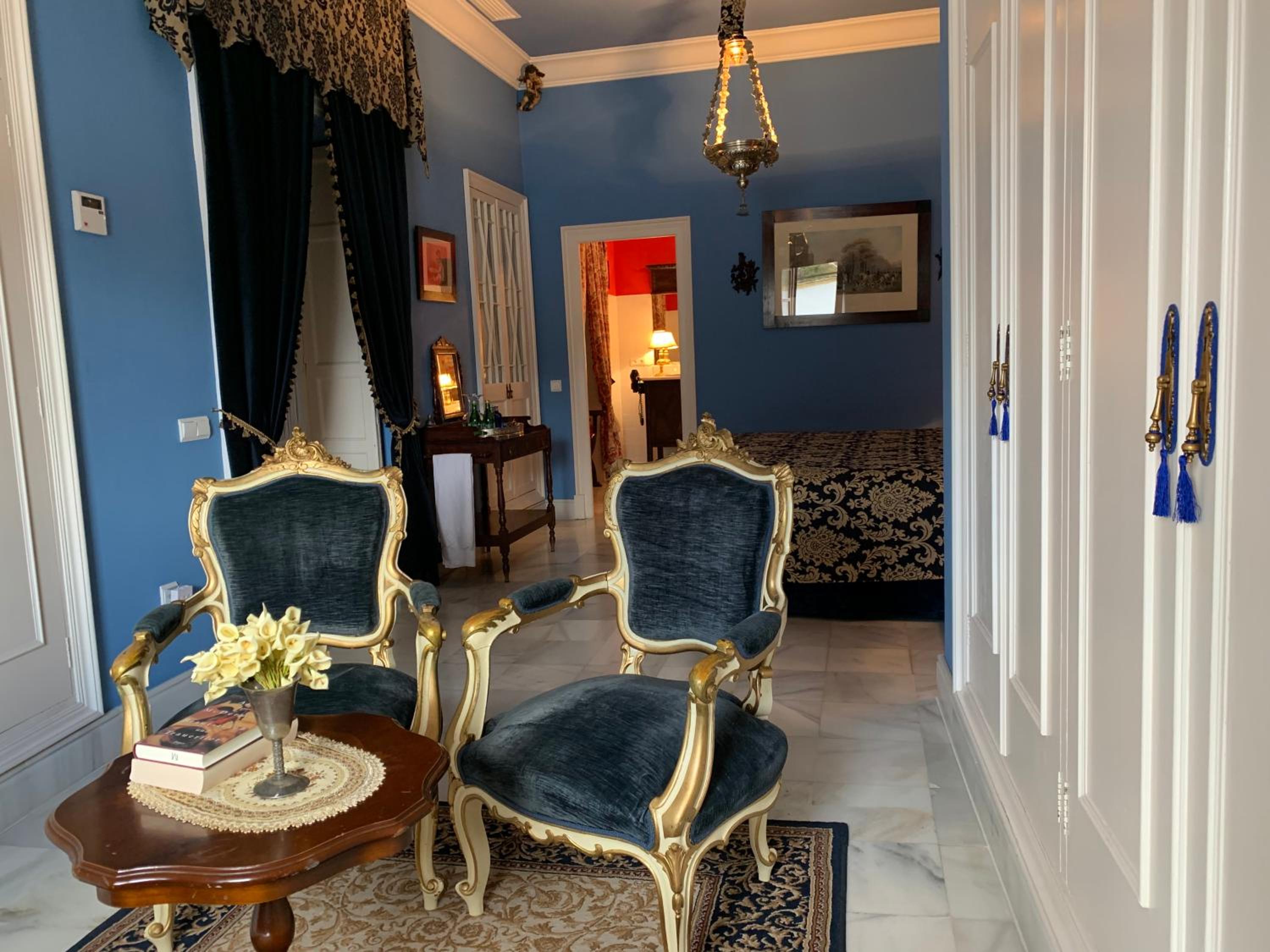 One-Bedroom Suite photo 3