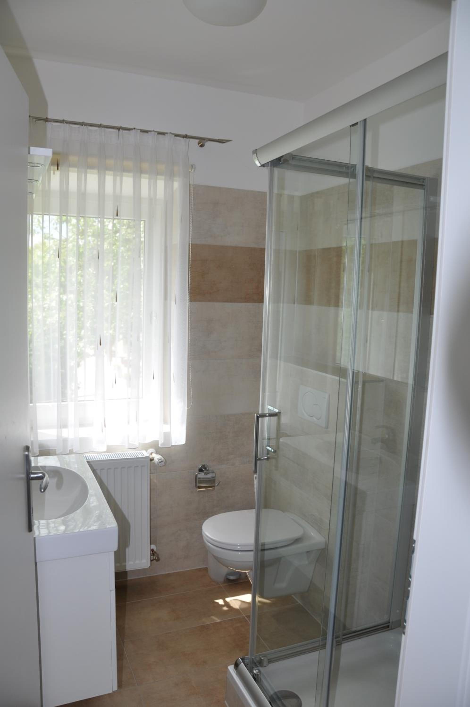 One-Bedroom Apartment with Sofa Bed photo 3