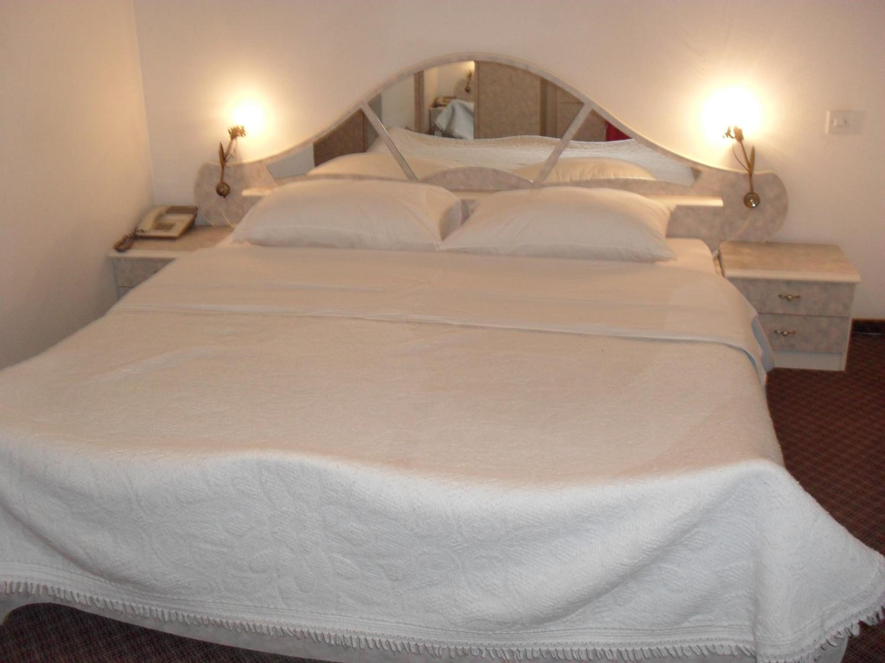 Double Room with Balcony and Sea View - Photo 5